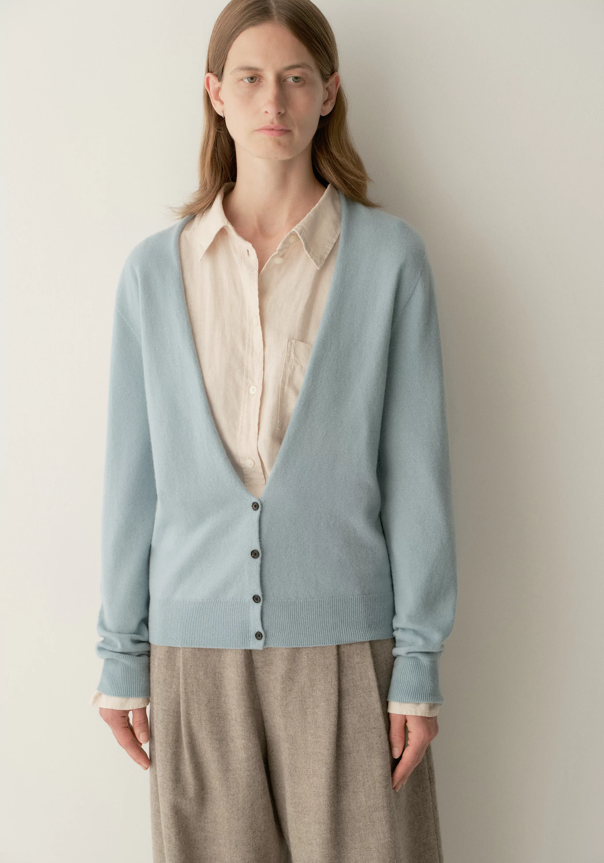 Merino Wool V-neck Seamless Cardigan - Image 12