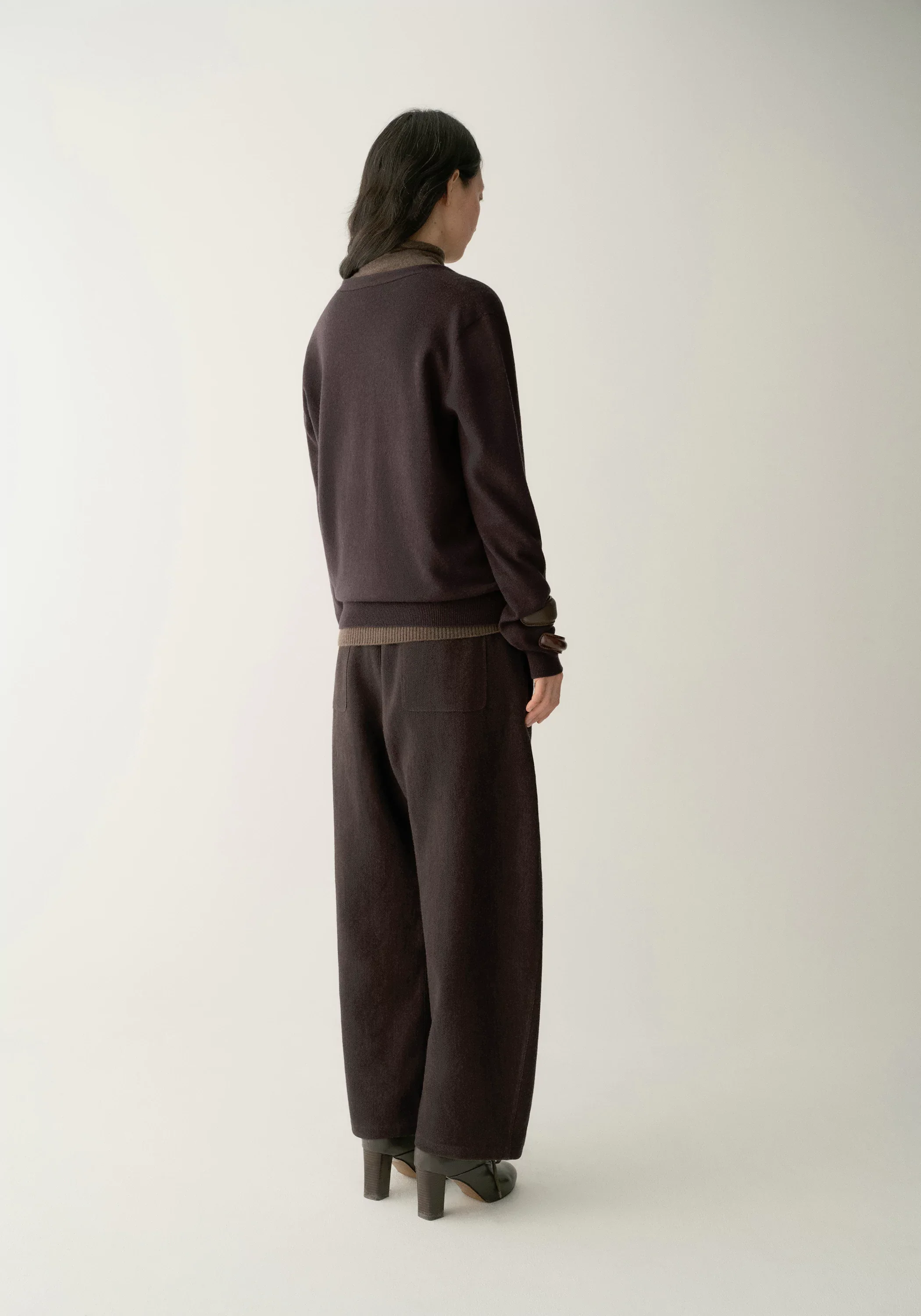 Merino Wool V-neck Seamless Cardigan - Image 5