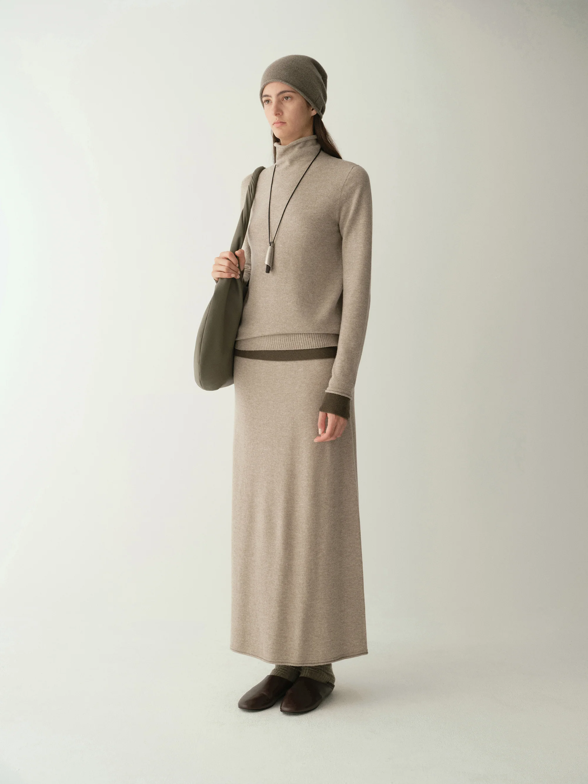 Wool Cashmere Seamless Top - Image 17