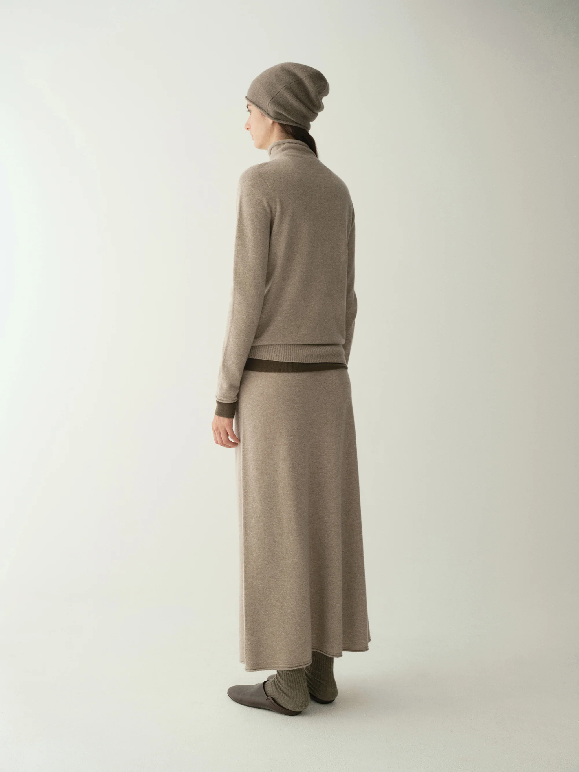 Wool Cashmere Seamless Top - Image 18