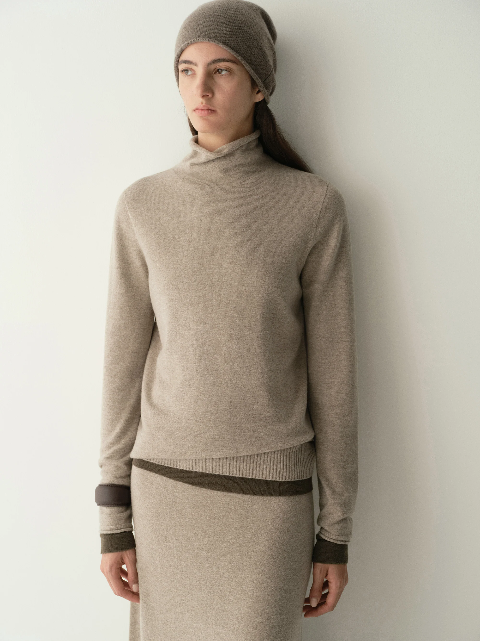 Wool Cashmere Seamless Top - Image 4