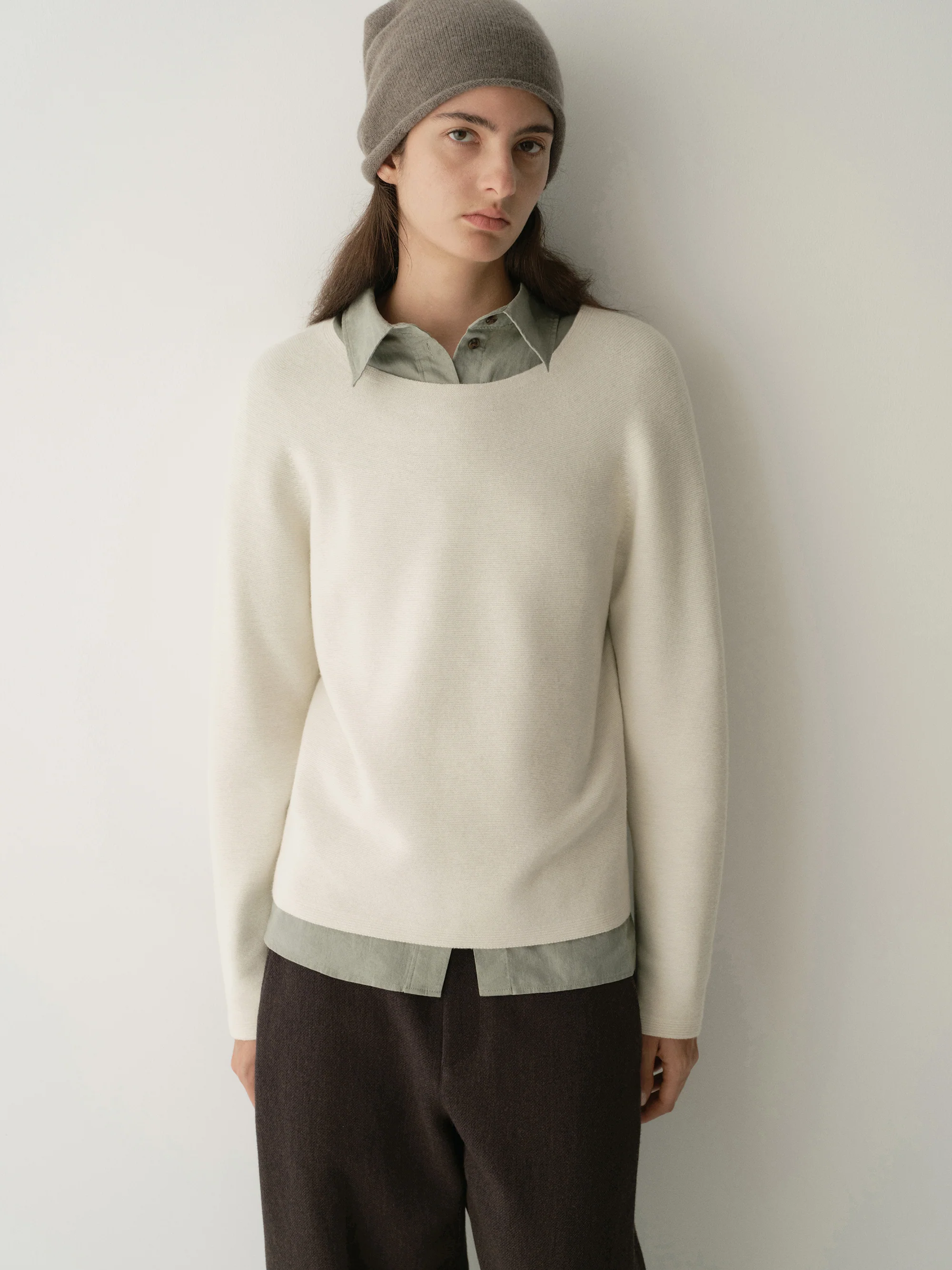 Merino Wool Seamless Pullover - Image 11