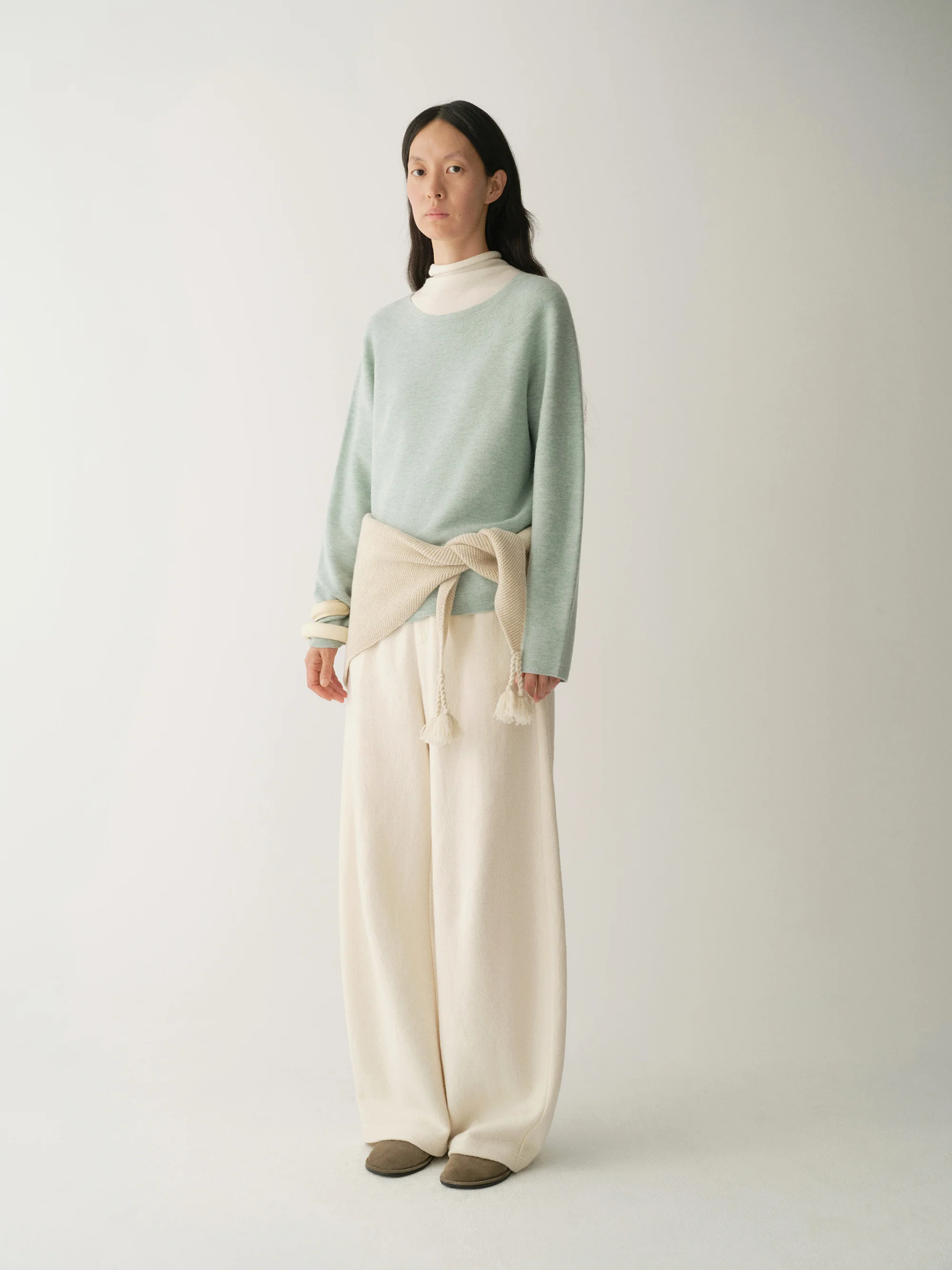 Merino Wool Seamless Pullover - Image 12