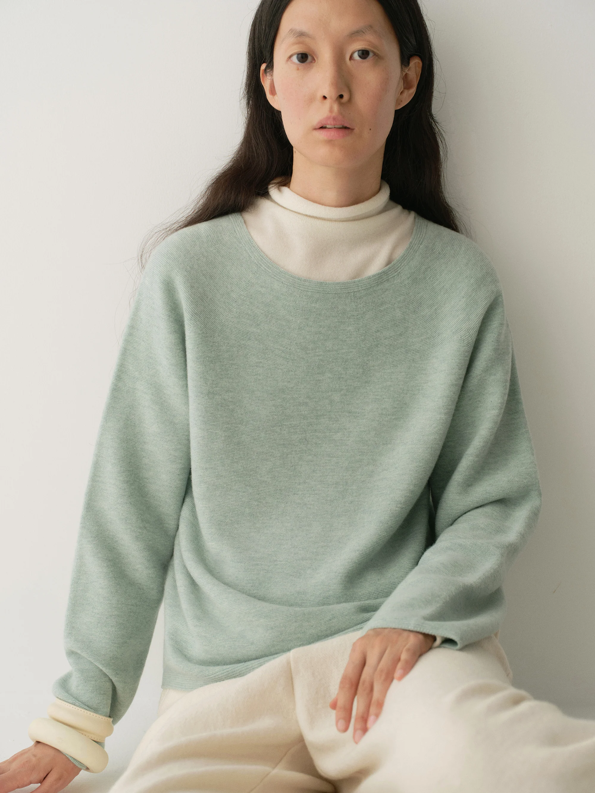 Merino Wool Seamless Pullover - Image 14