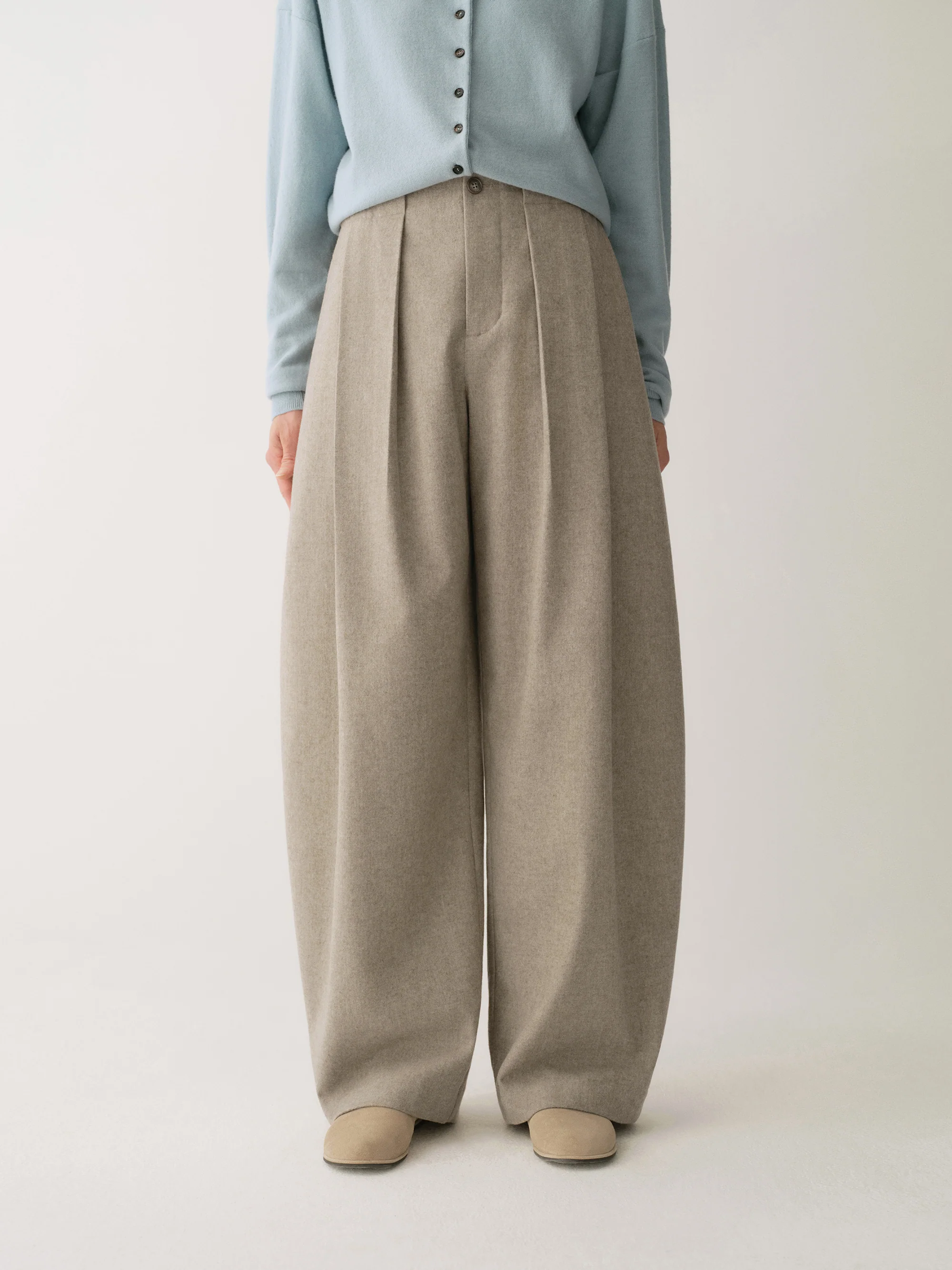 Cocoon Pleat Pants - Image 11