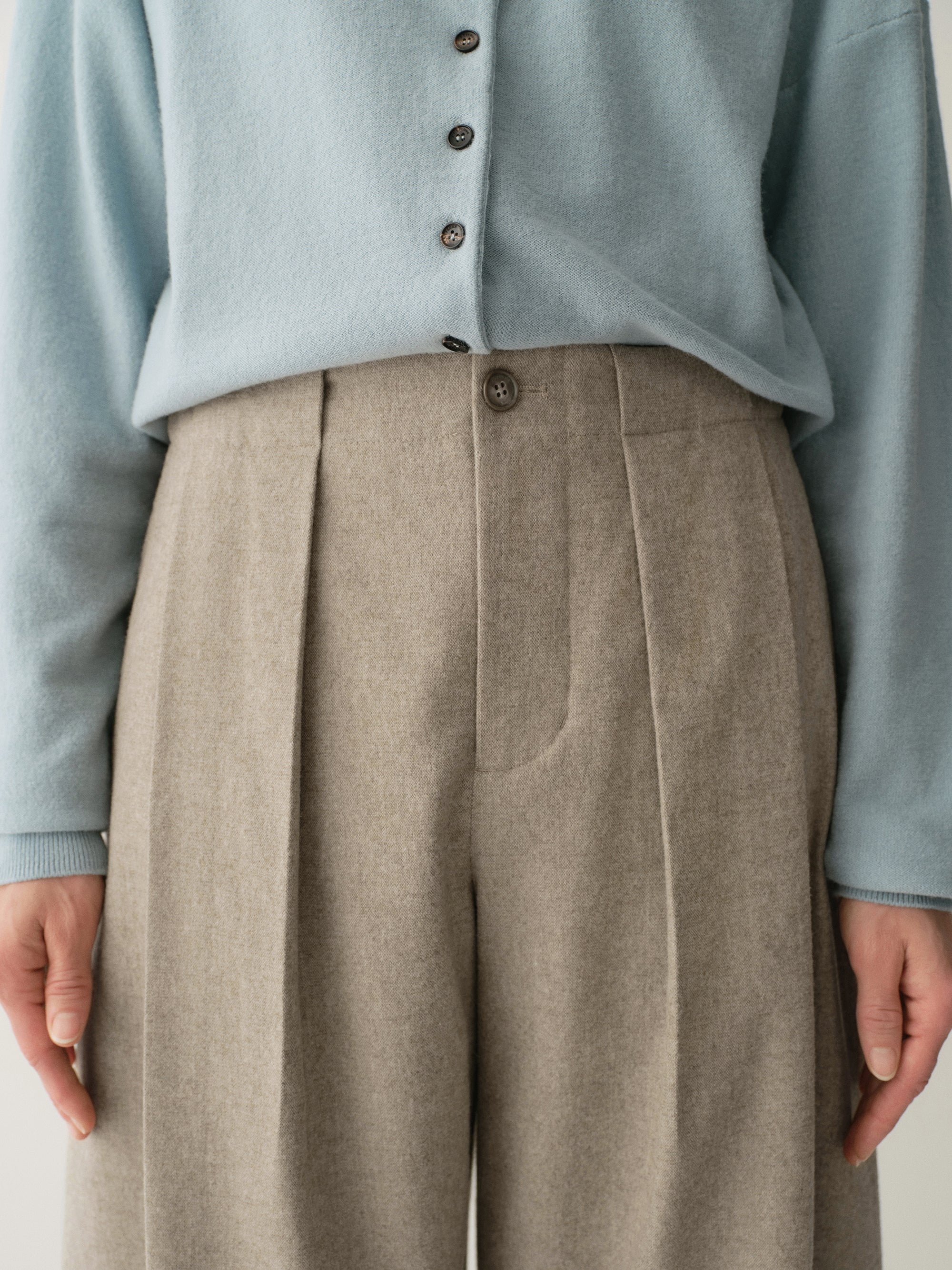 Cocoon Pleat Pants - Image 12