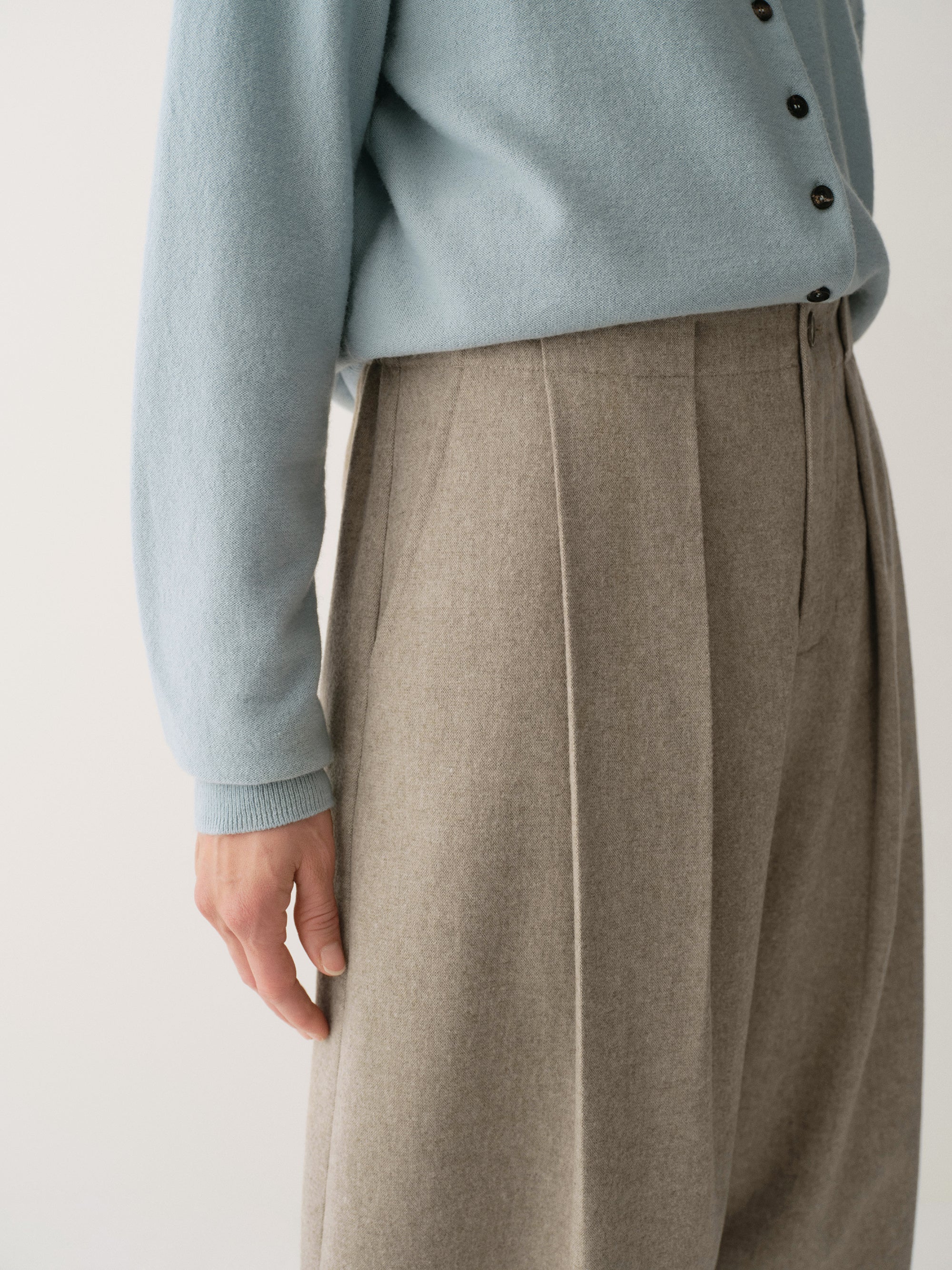 Cocoon Pleat Pants - Image 13