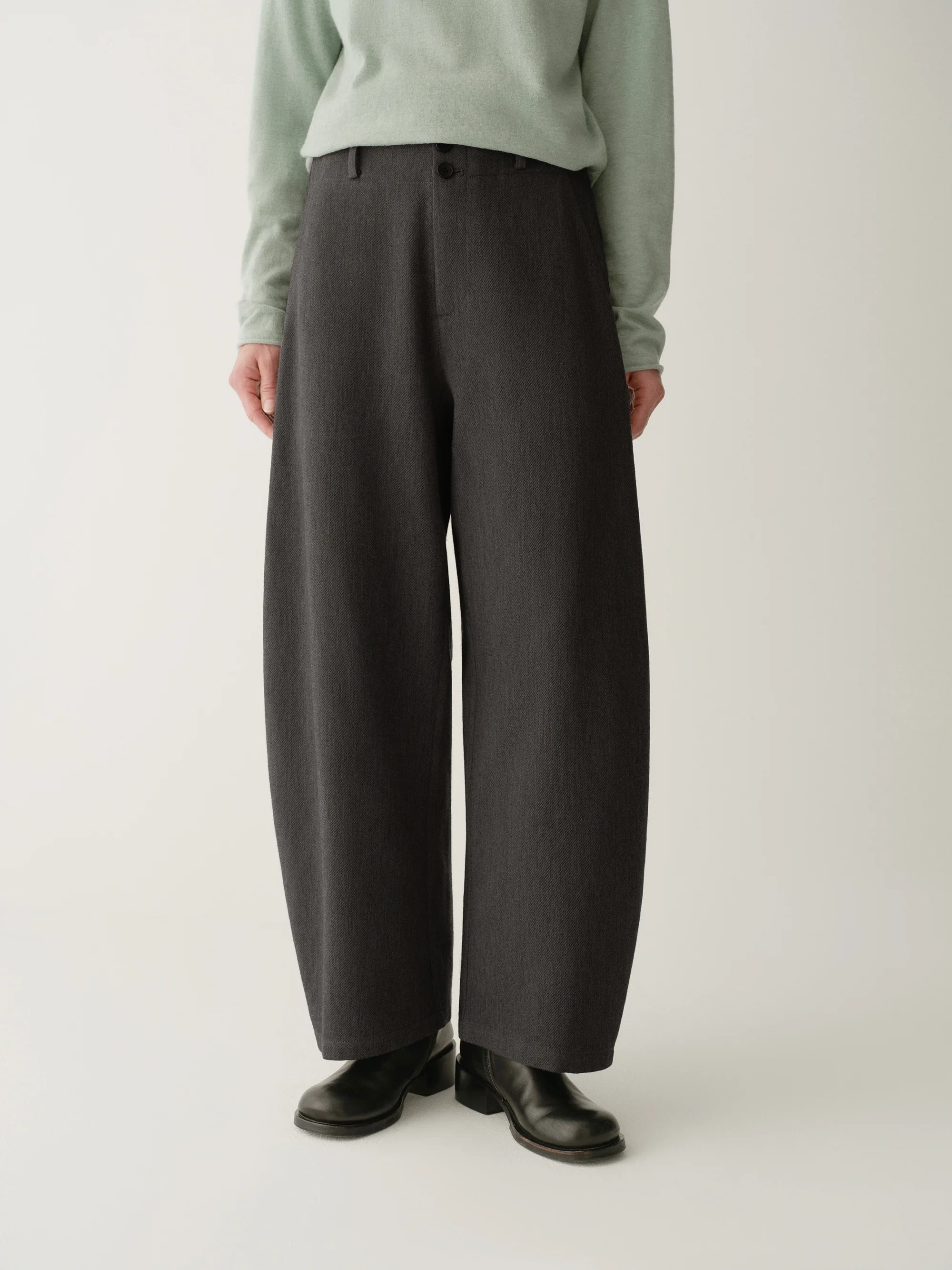 Double-buckle Cropped Pants - Image 16