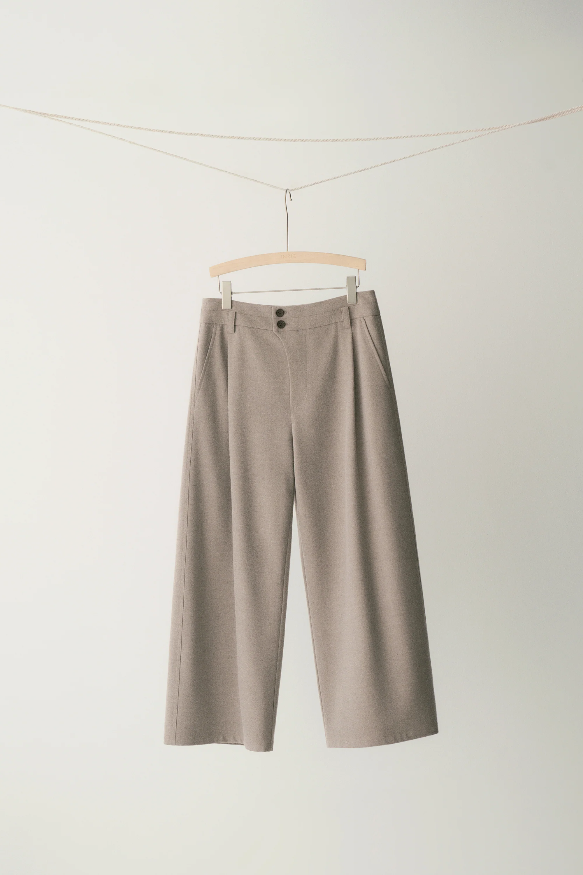 Asymmetric Wide-Leg Cropped Pants - Image 13