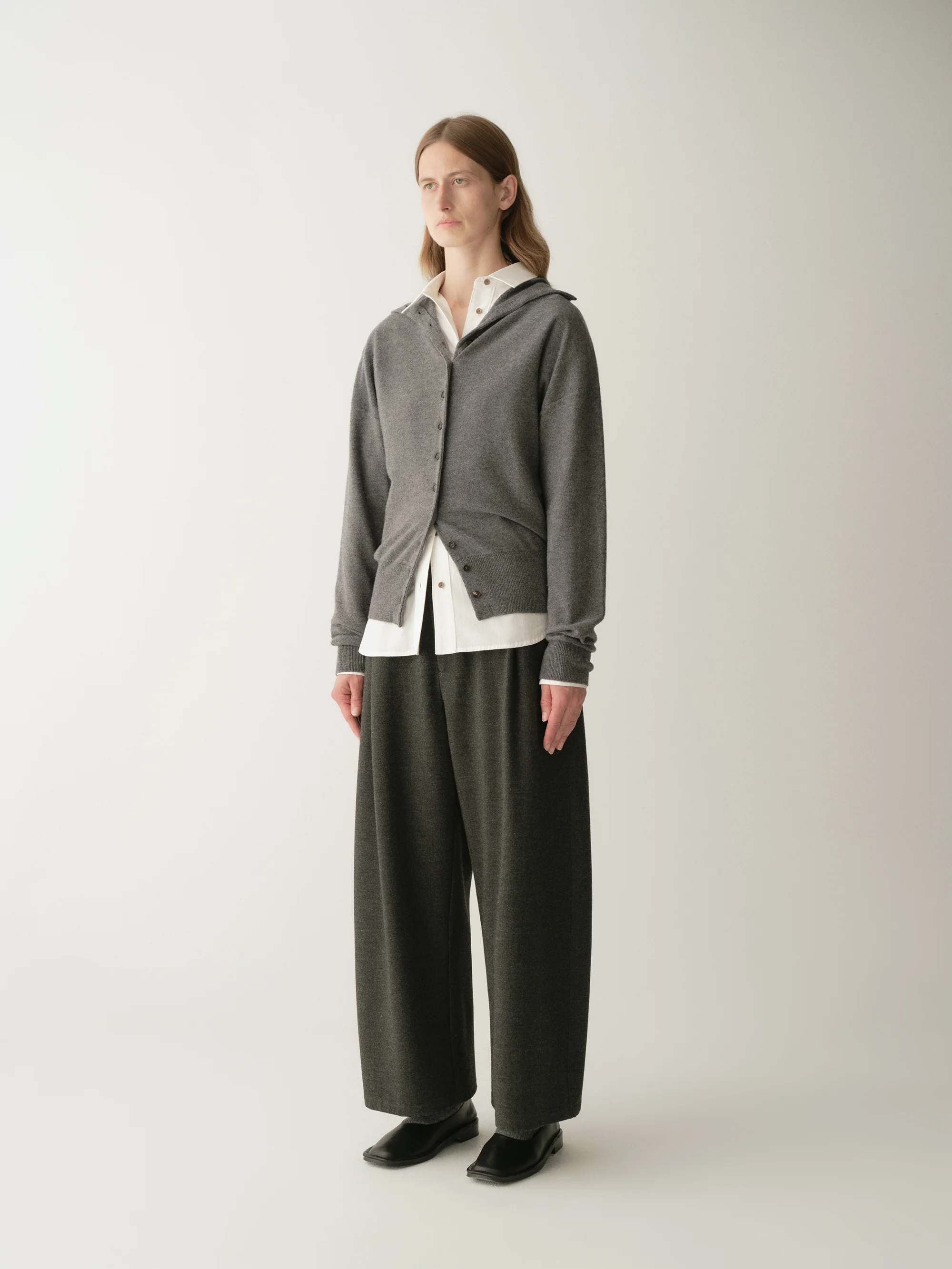 Asymmetric Wide-Leg Cropped Pants - Image 14