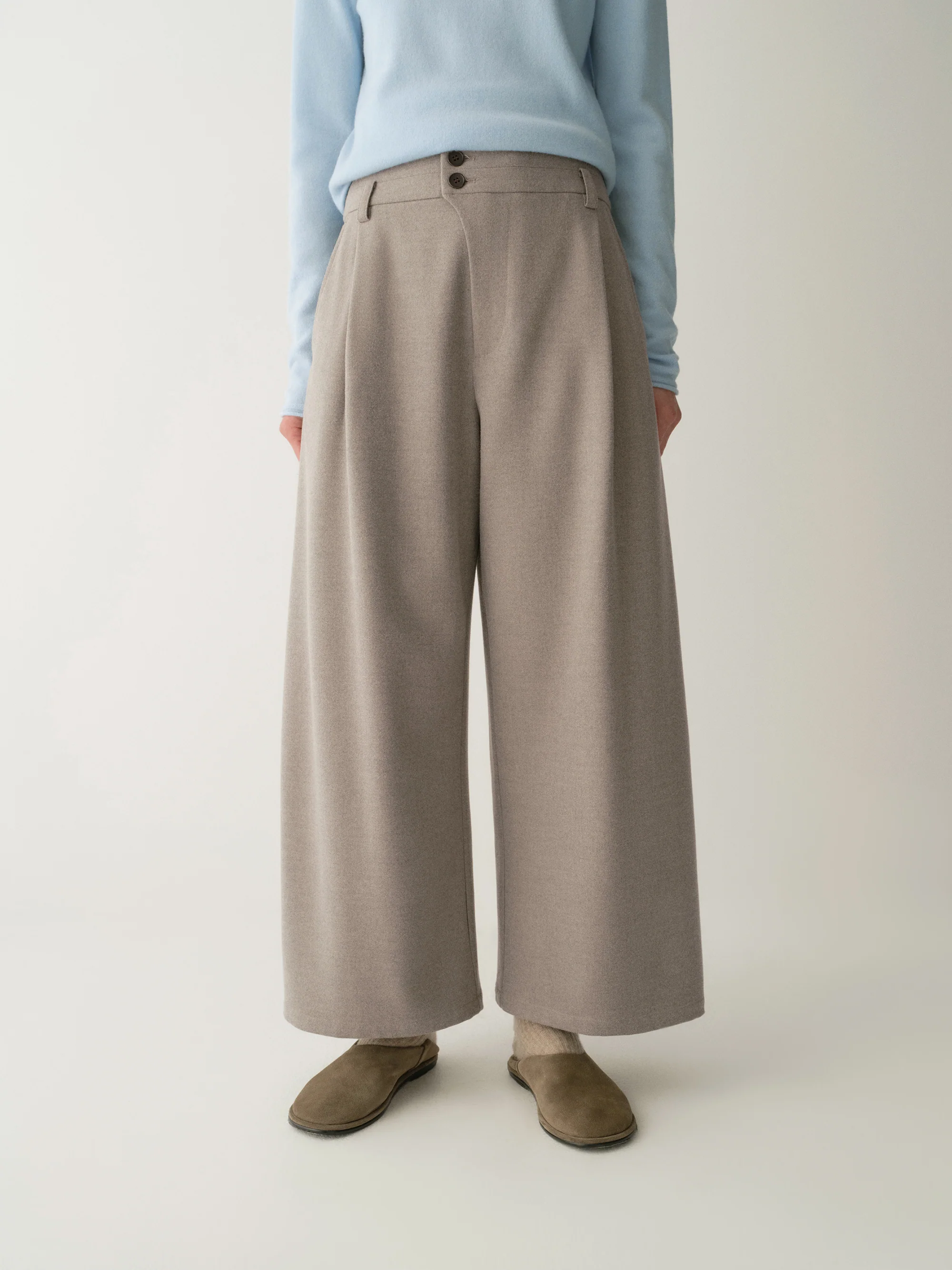 Asymmetric Wide-Leg Cropped Pants - Image 6