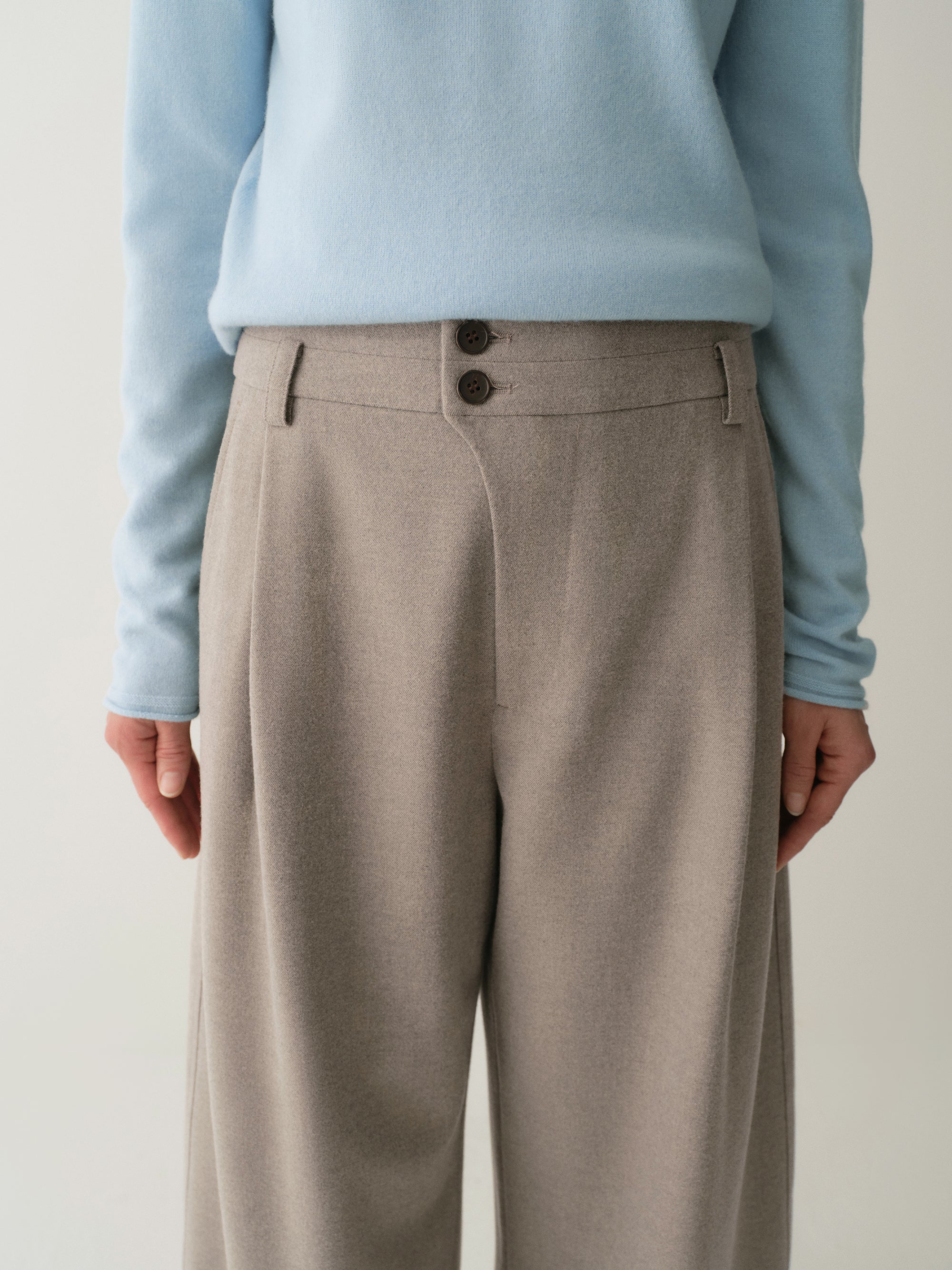 Asymmetric Wide-Leg Cropped Pants - Image 8