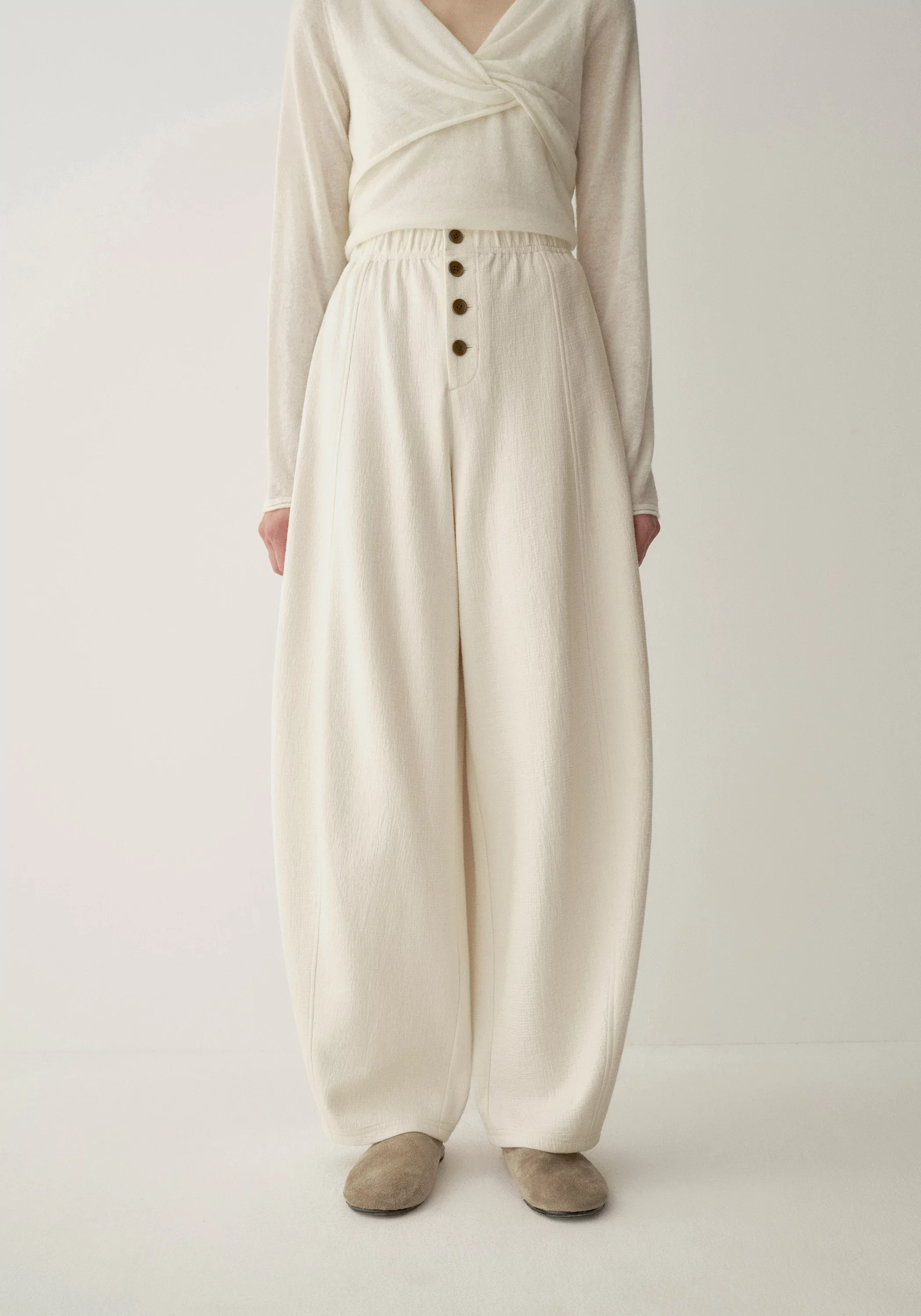 Elasticated Curved-leg Knit Pants - Image 12