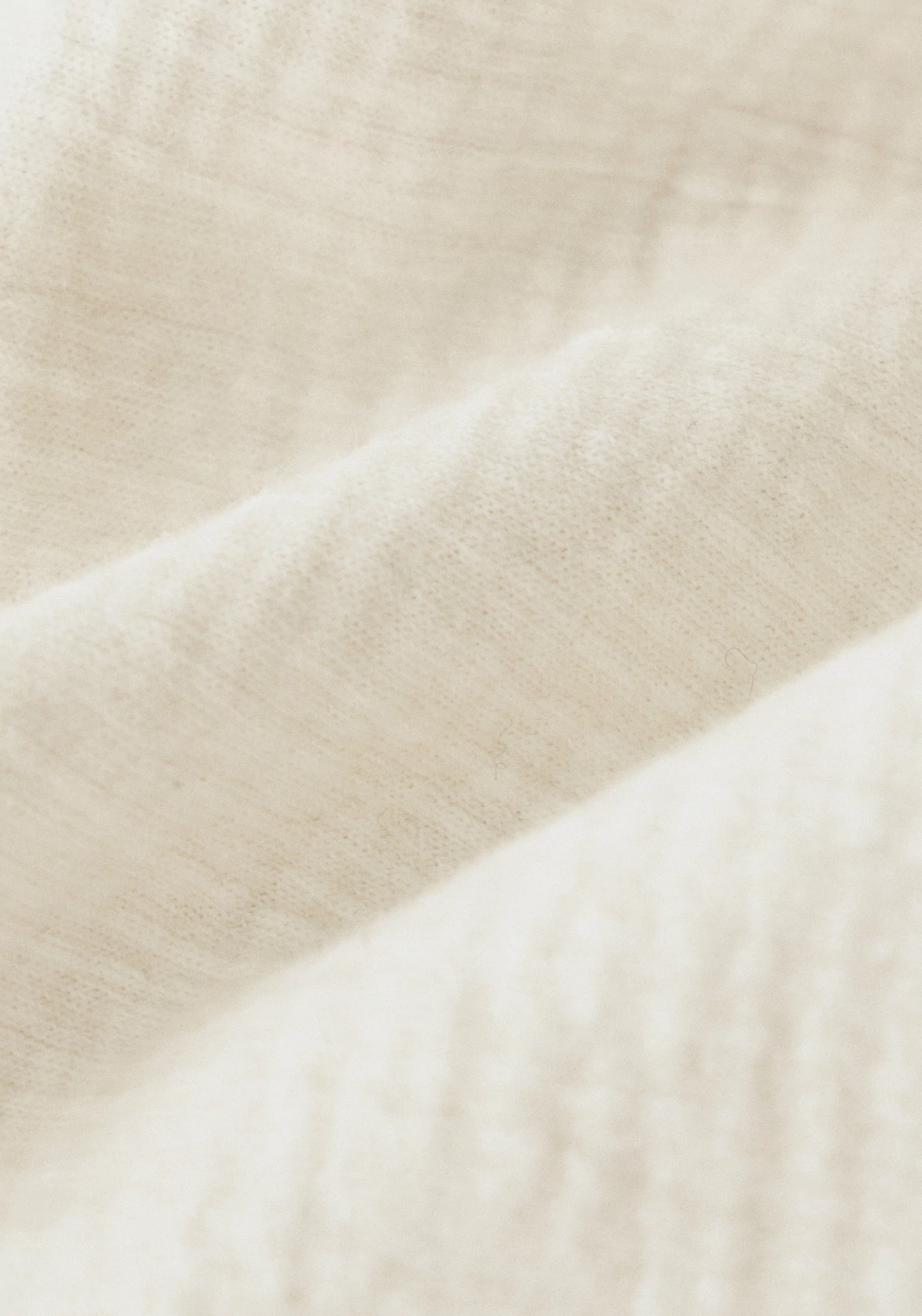 Elasticated Curved-leg Knit Pants - Image 17
