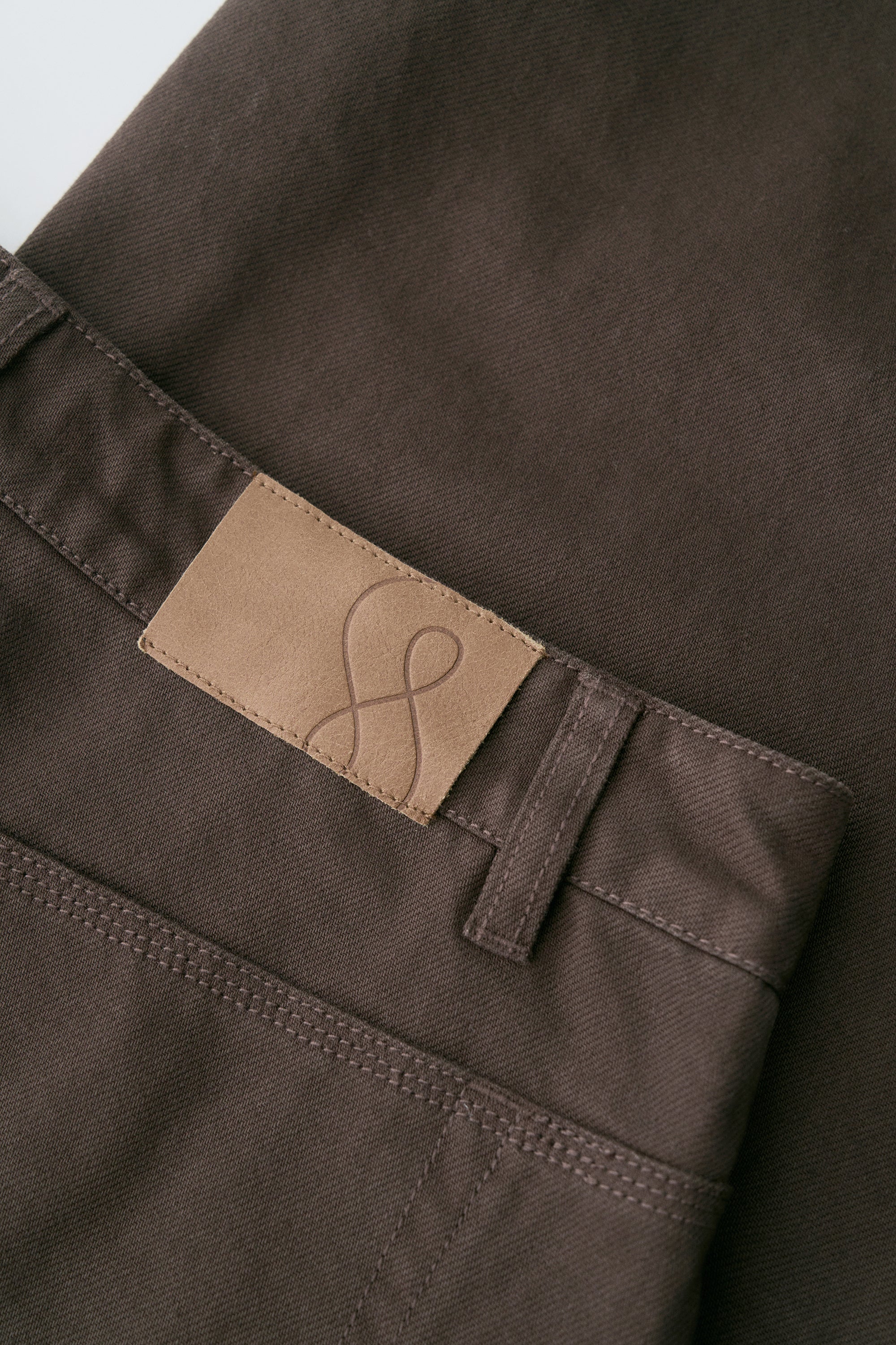 Cotton Cropped Jeans - Image 15