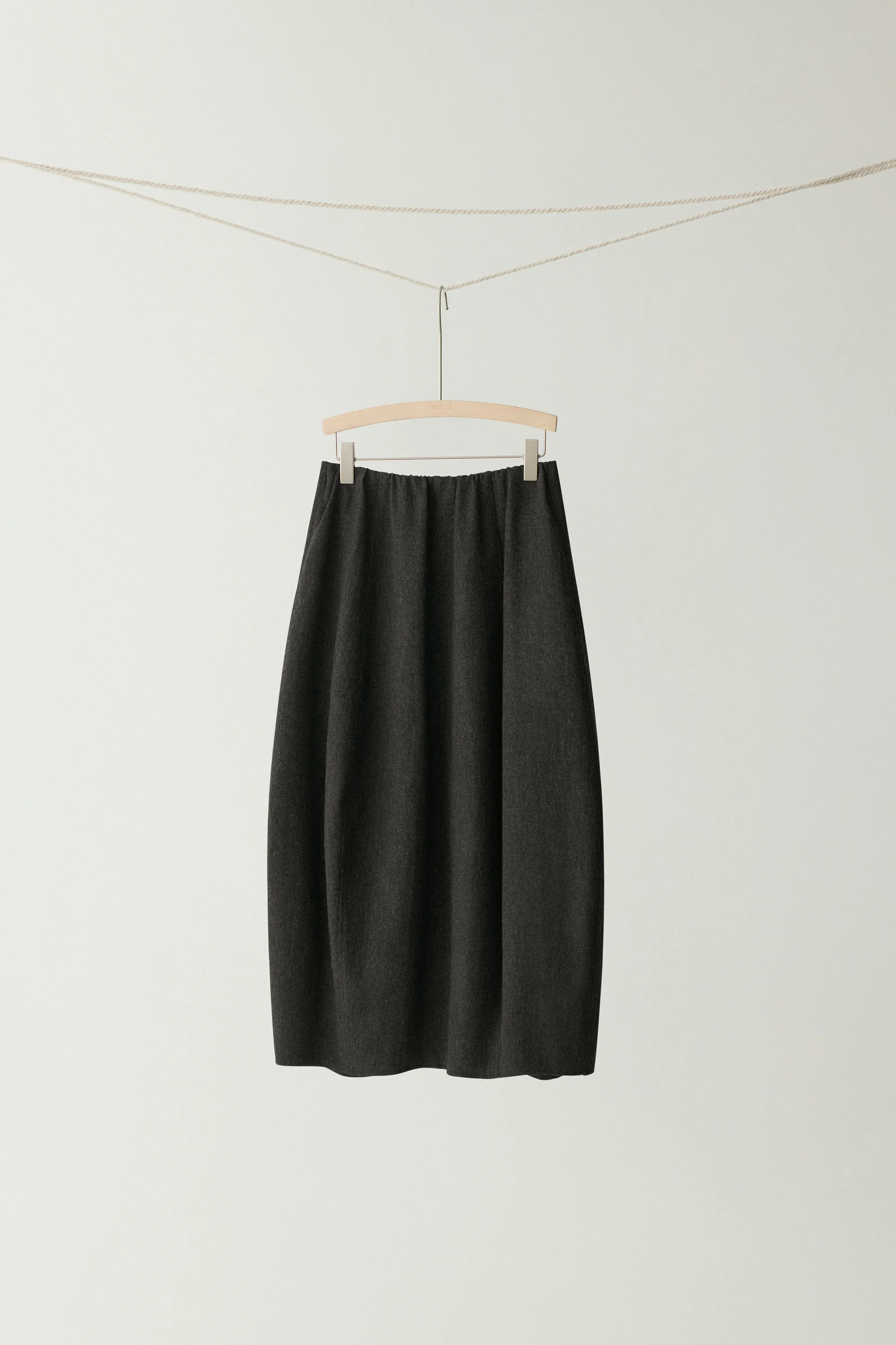 Bud-Shaped Wool Skirt - Image 11