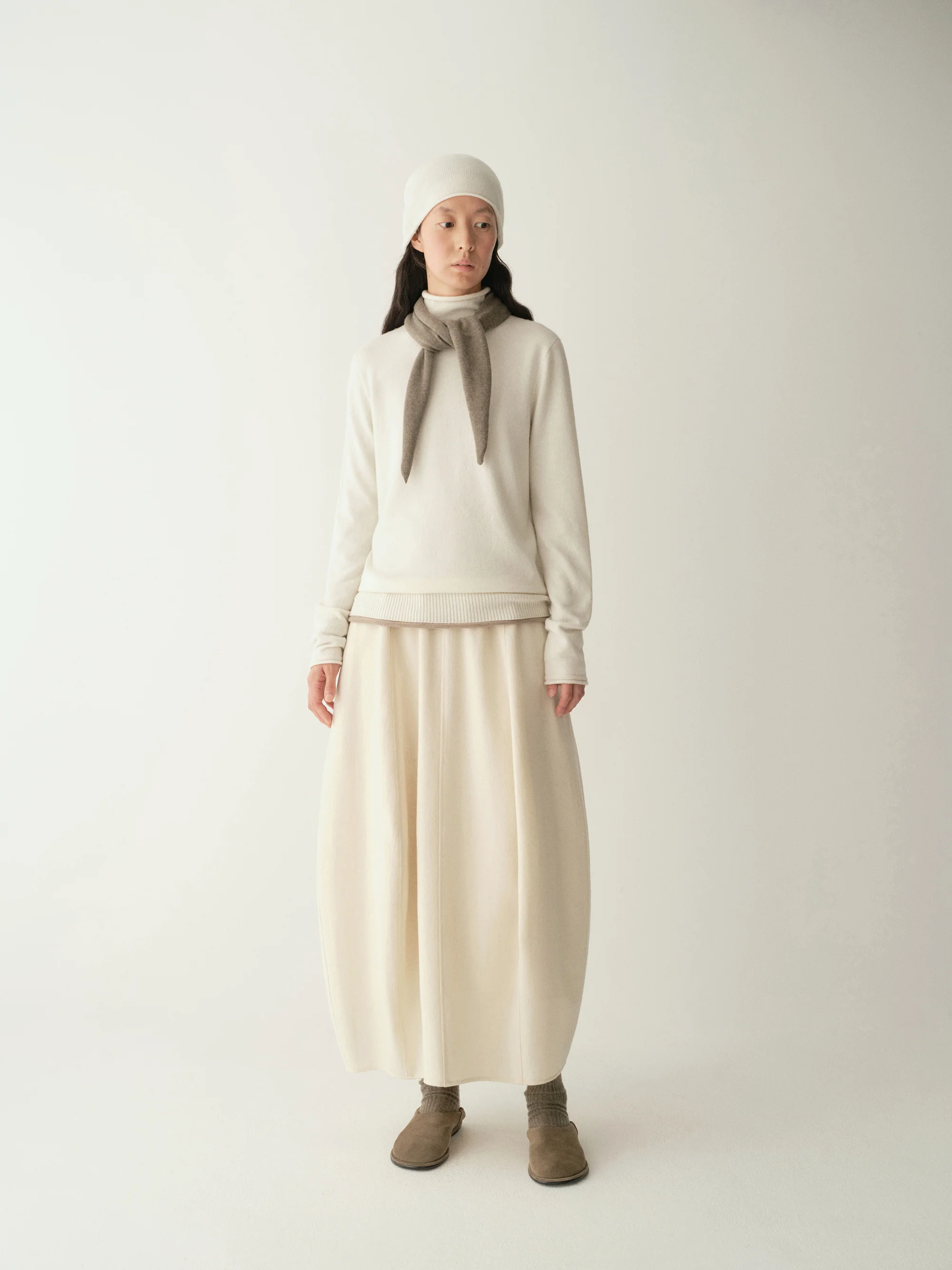 Bud-Shaped Wool Skirt - Image 12