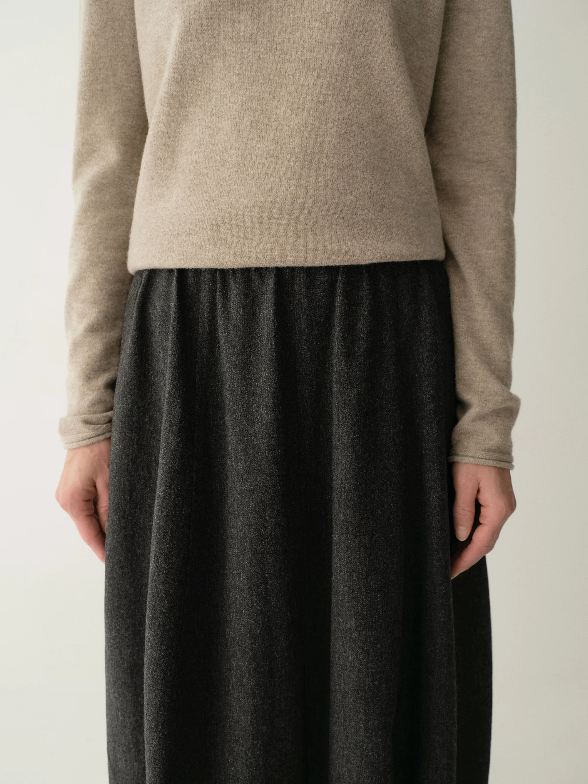 Bud-Shaped Wool Skirt - Image 7