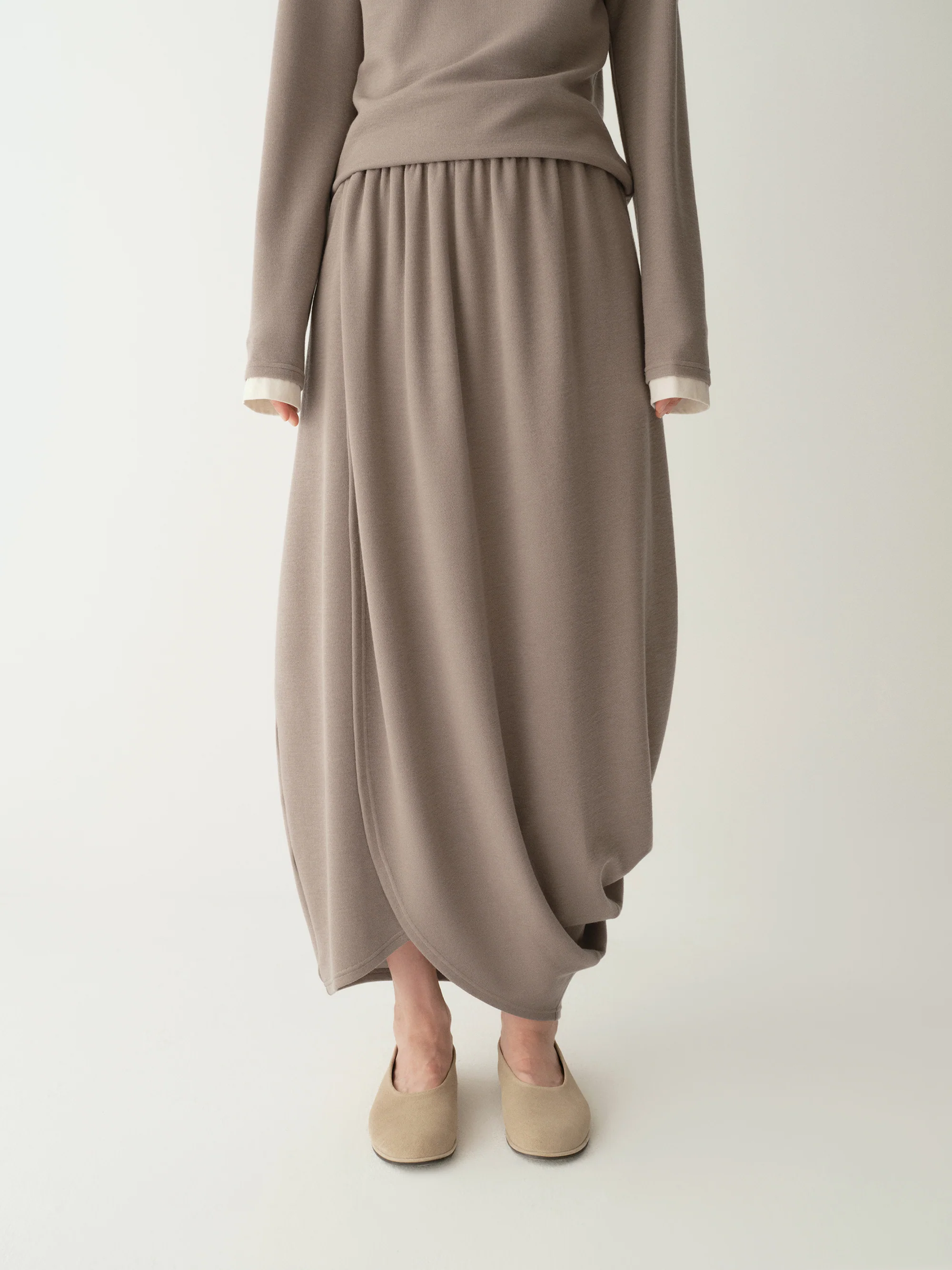 Tulip Wool Skirt - Image 10