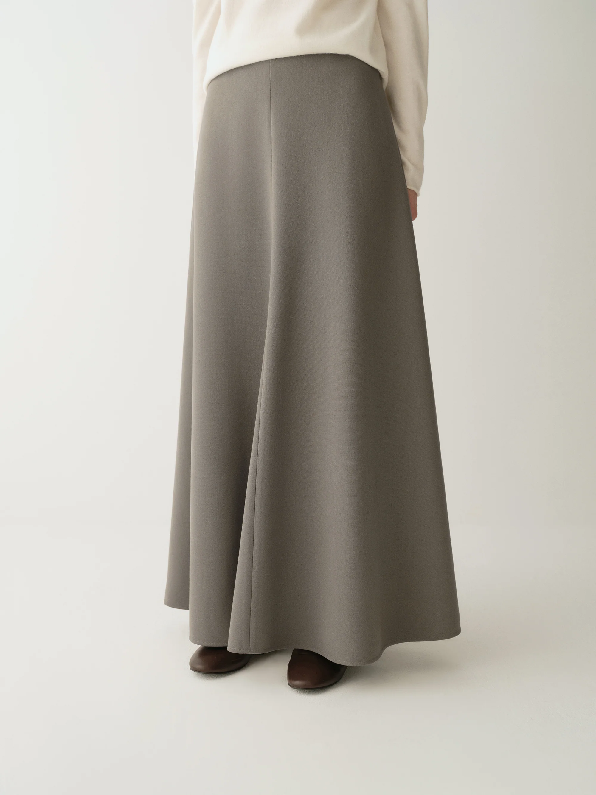 Draped Waistband-Free Skirt - Image 5