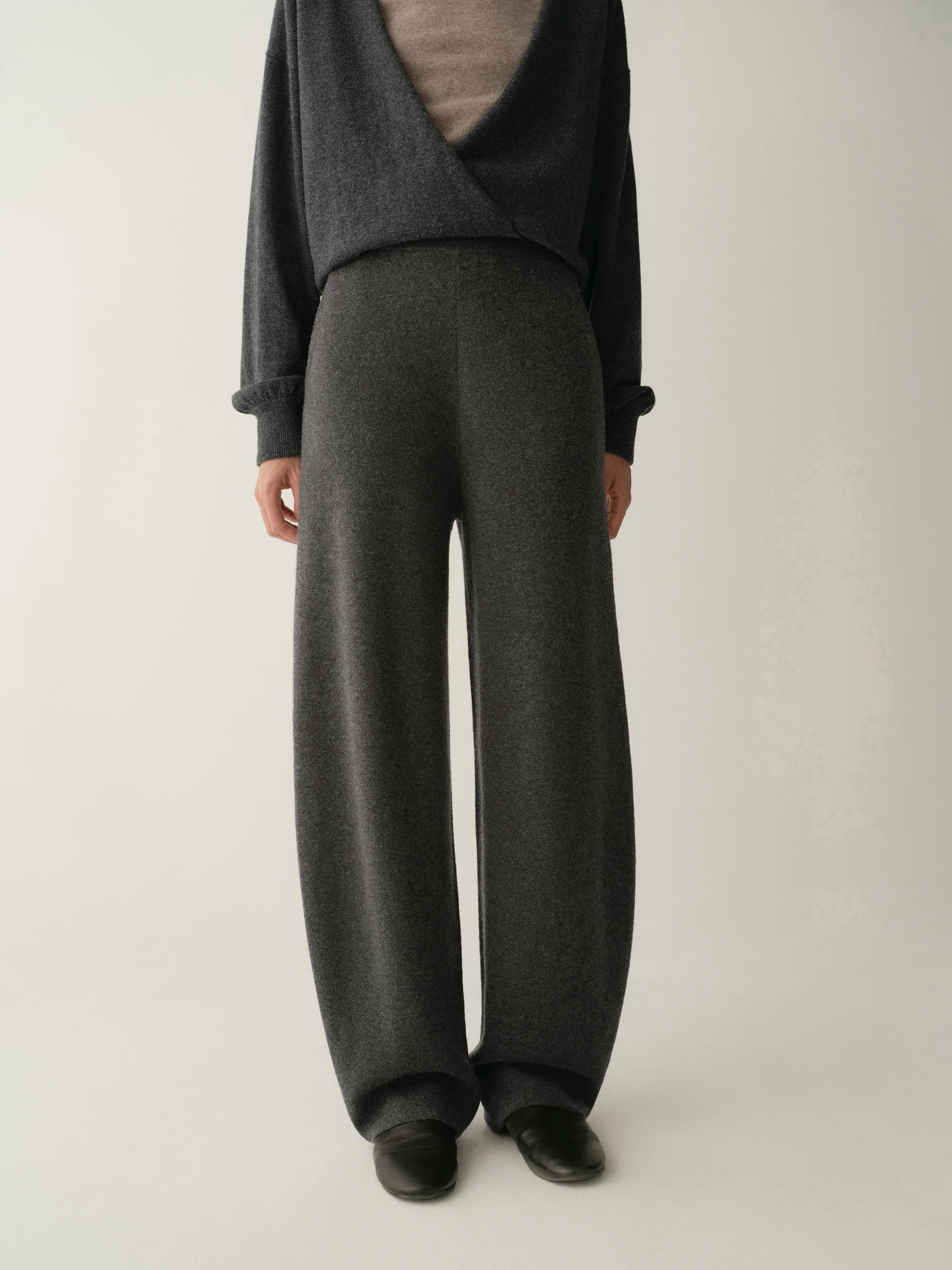 Merino Wool Knitted Pants - Image 18
