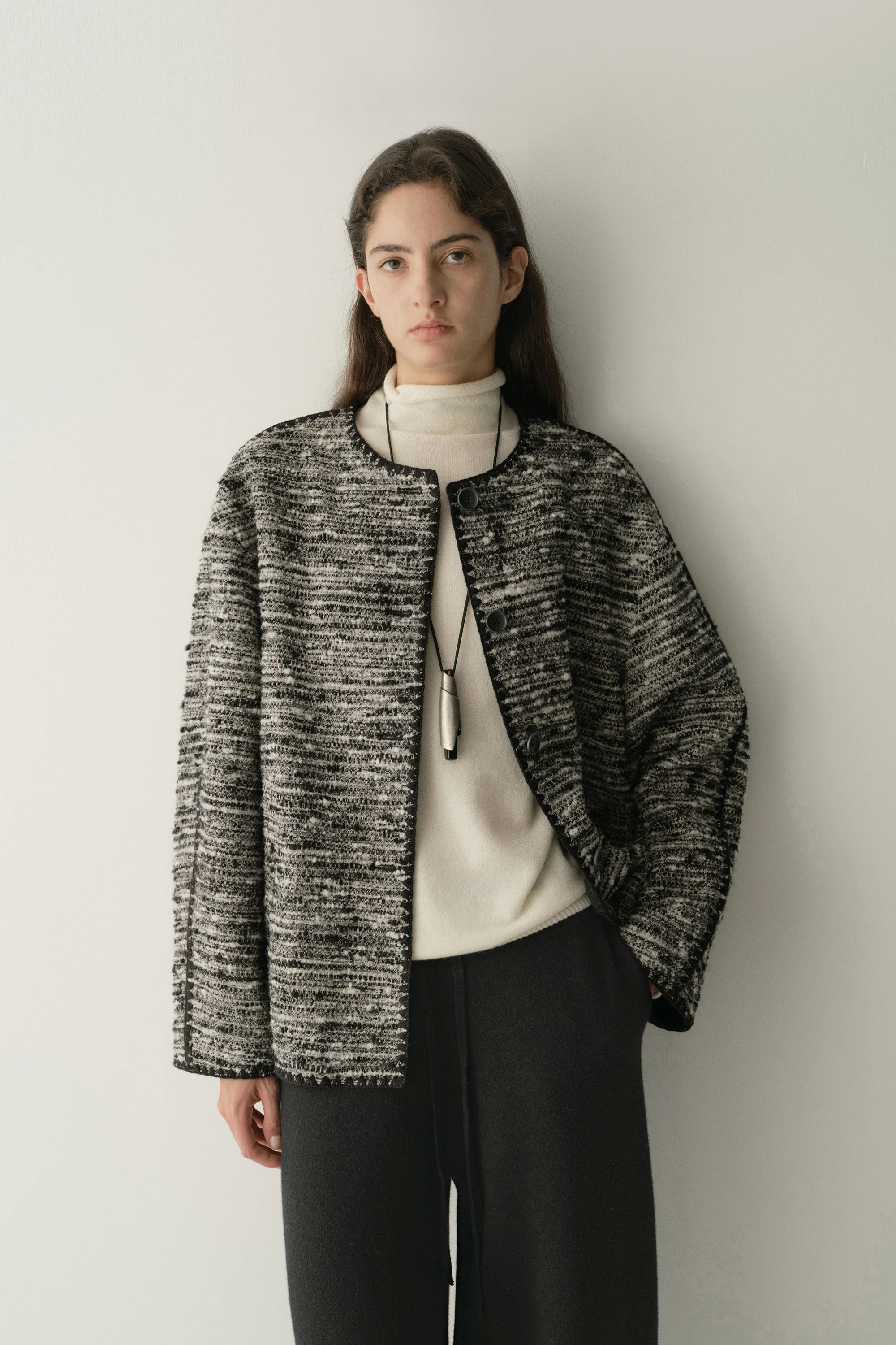 Short Embroidered Coat - Image 3