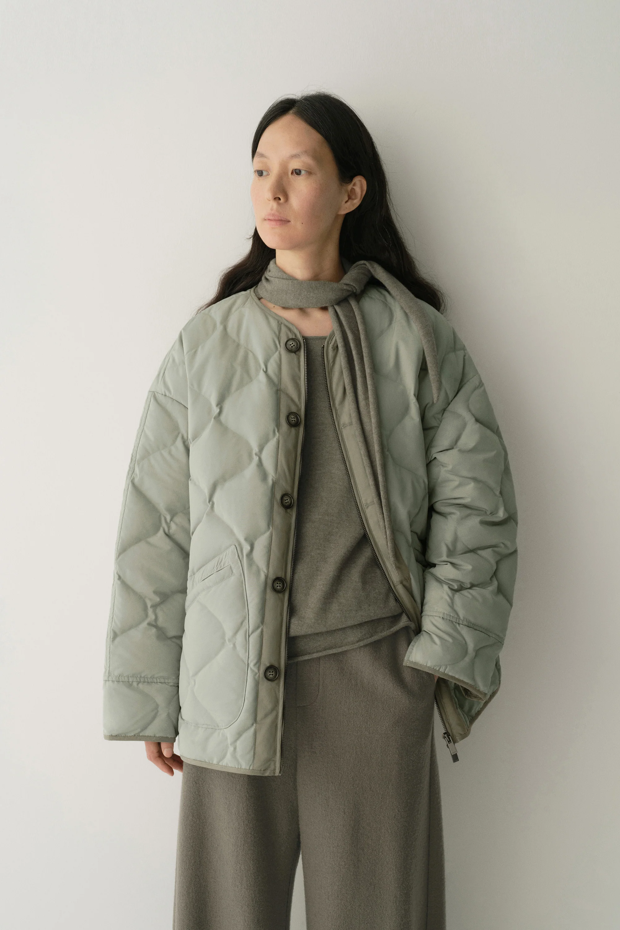 Short Contrast-panel Down Jacket