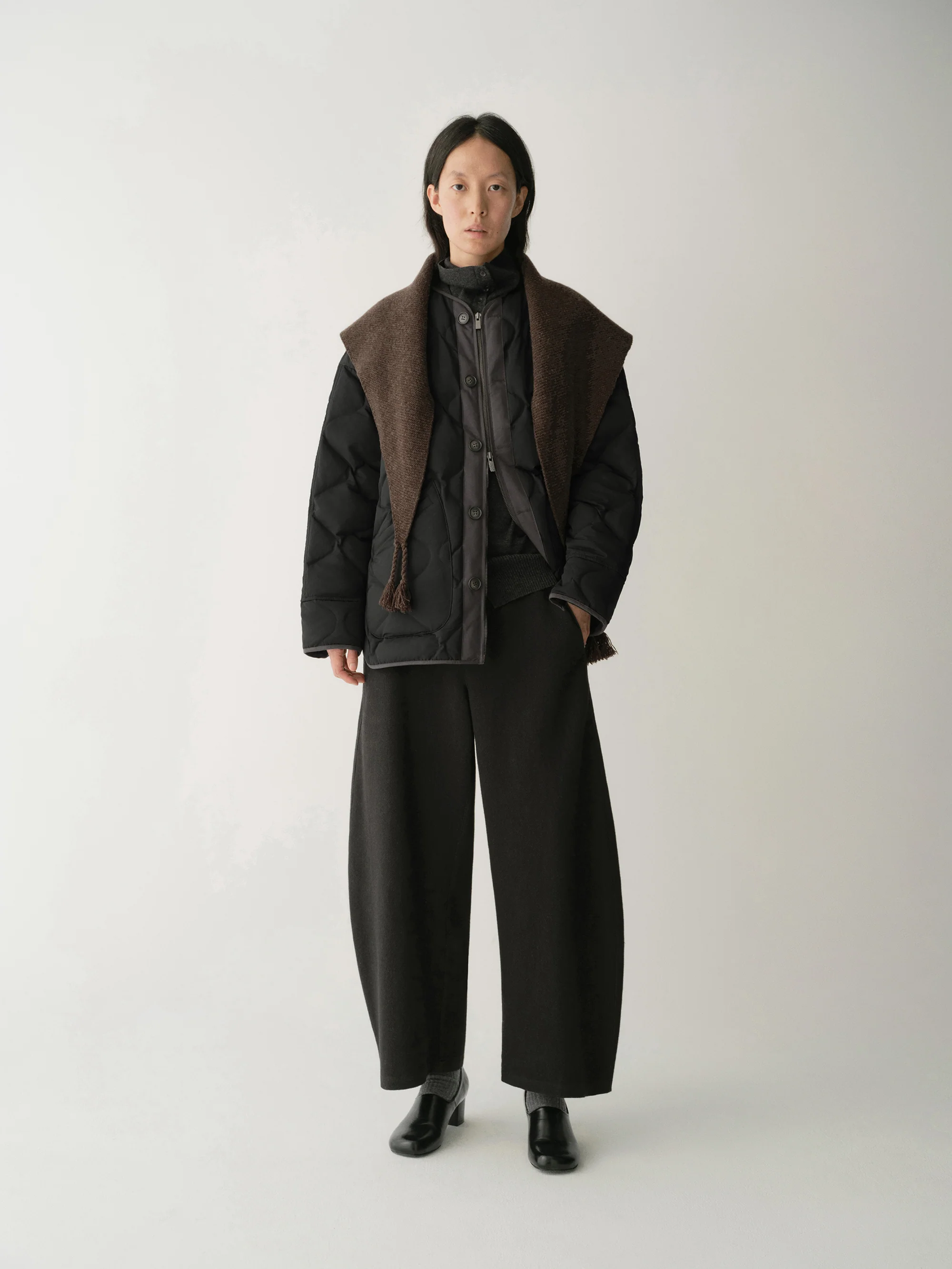 Short Contrast-panel Down Jacket - Image 14