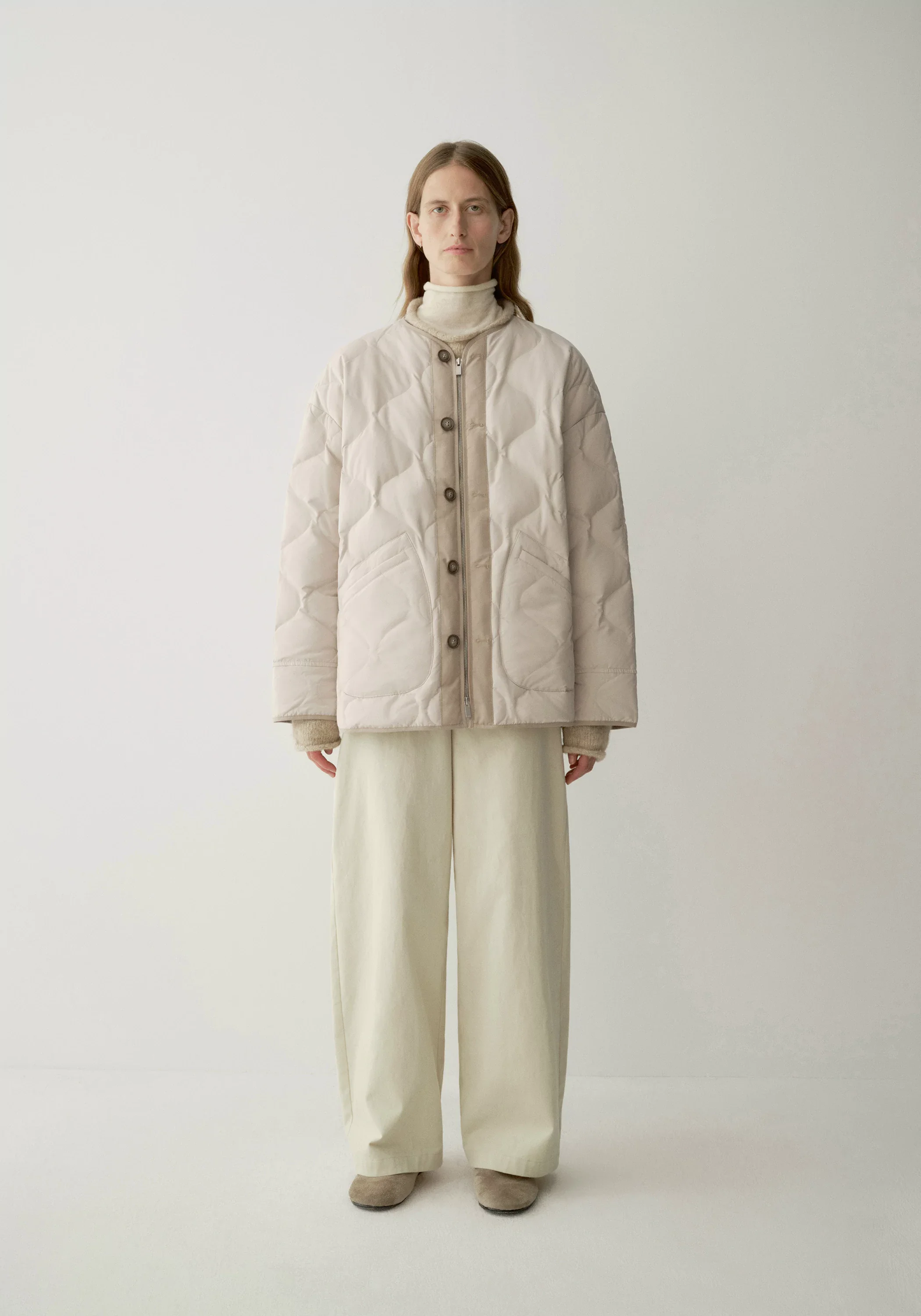 Short Contrast-panel Down Jacket - Image 19