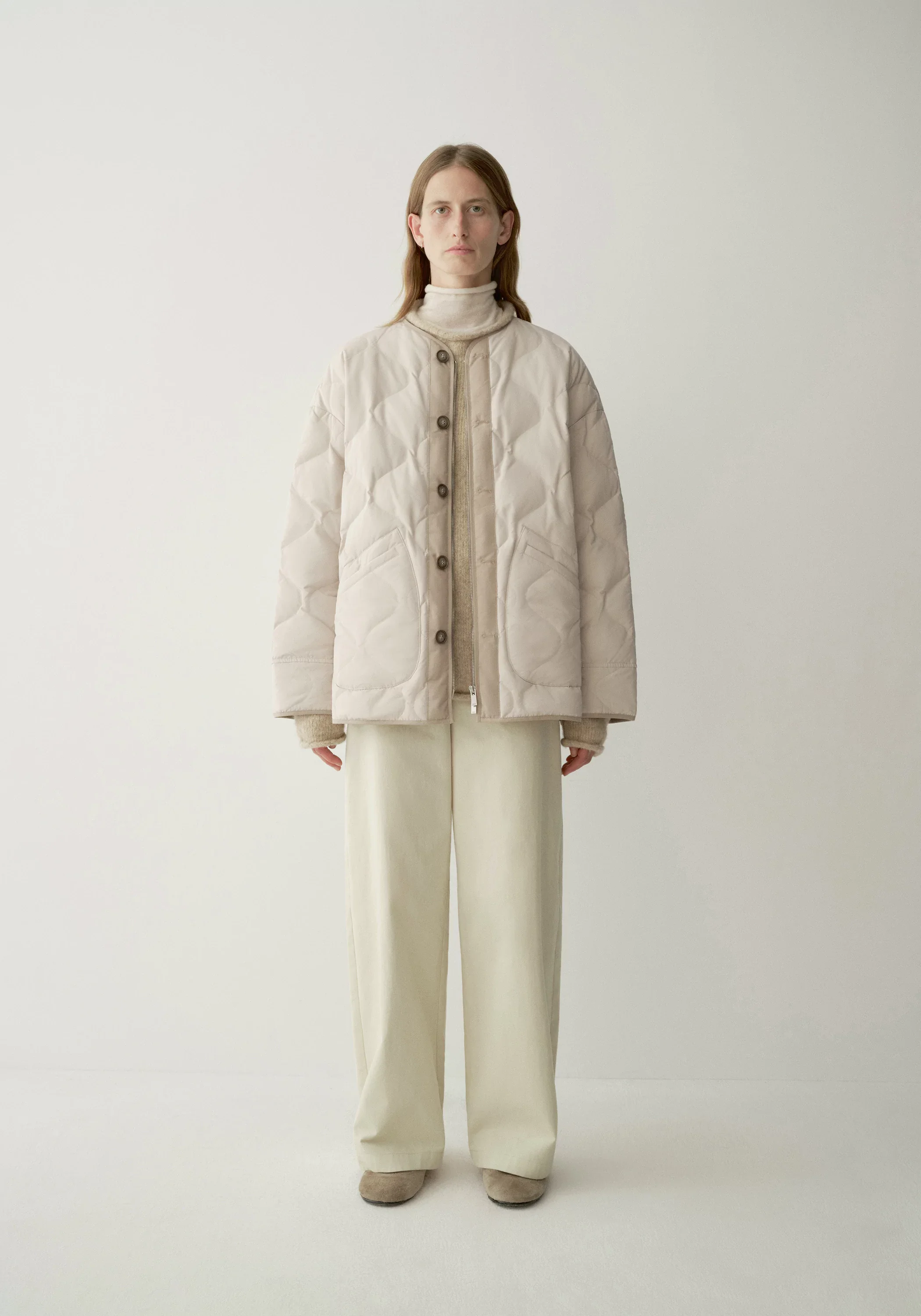 Short Contrast-panel Down Jacket - Image 21