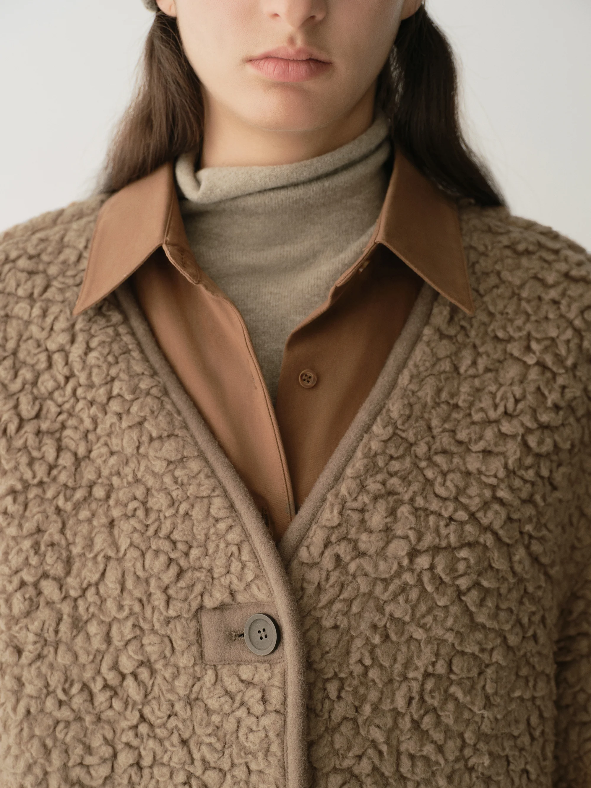 V-Neck Trimmed Wool  Jacket - Image 14