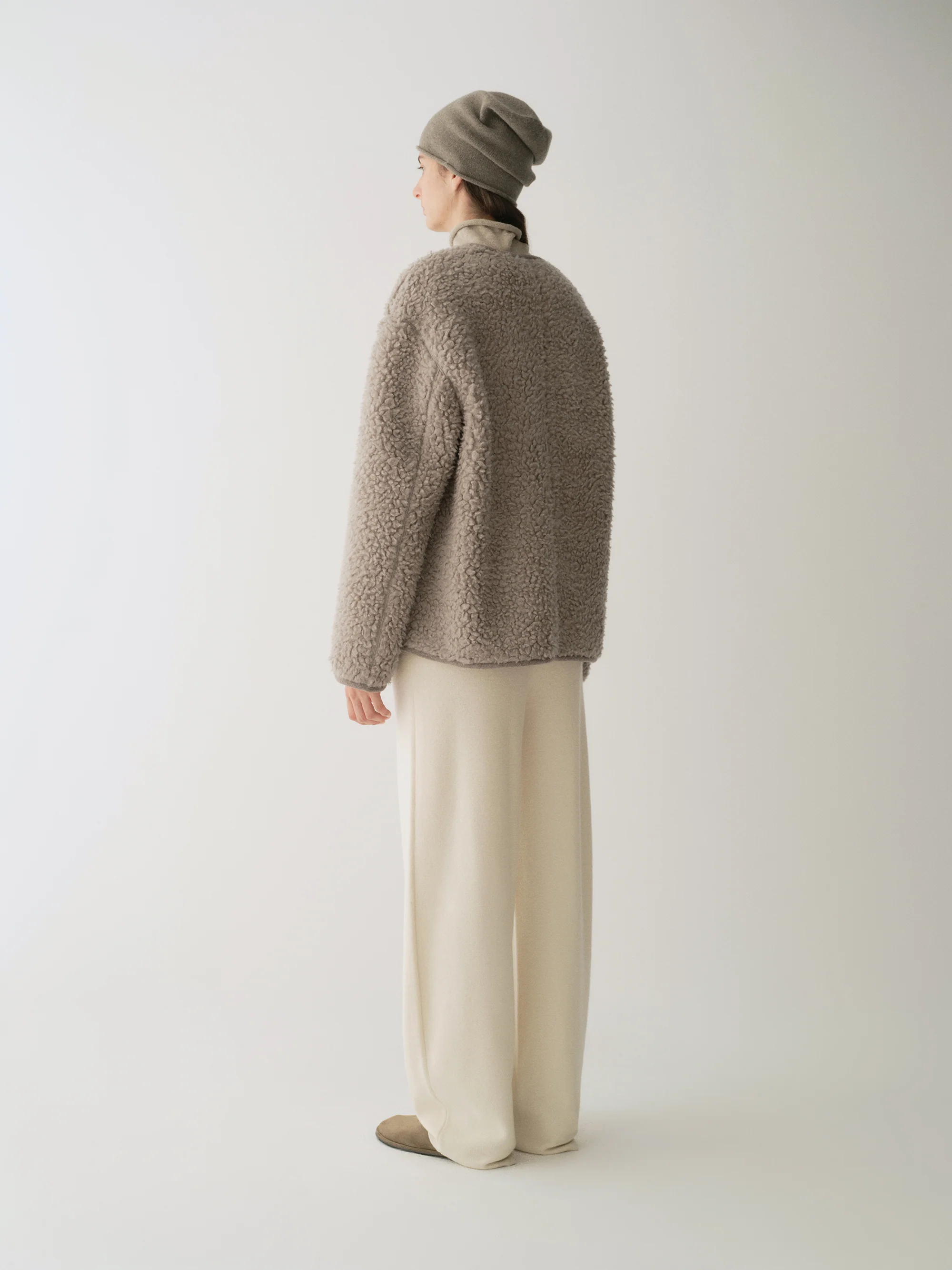V-Neck Trimmed Wool  Jacket - Image 20