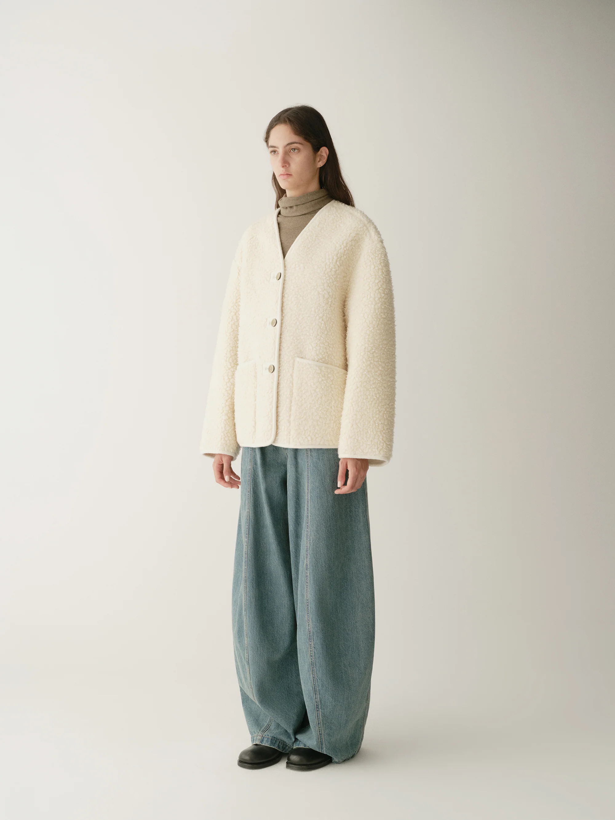 V-Neck Trimmed Wool  Jacket - Image 6