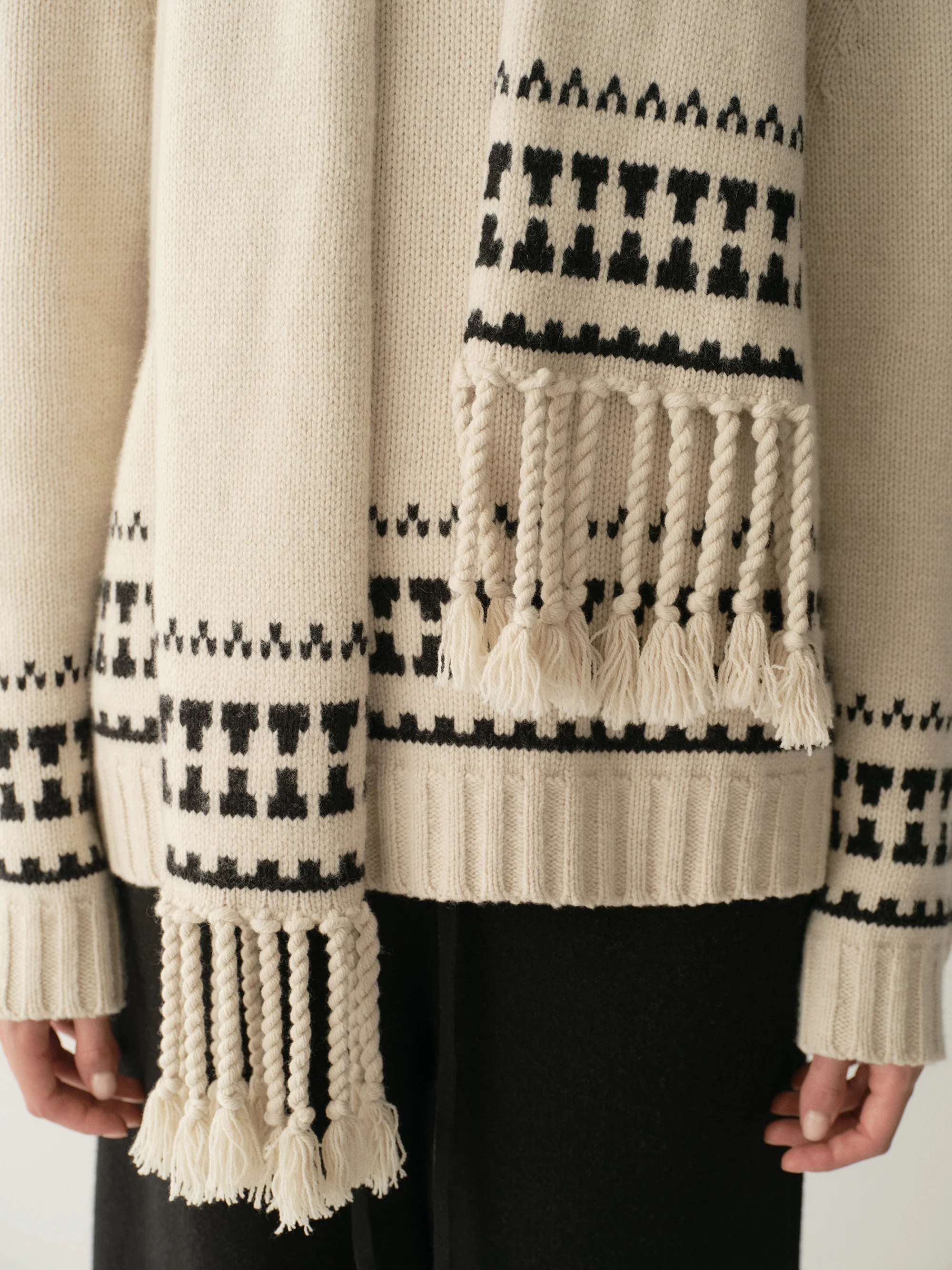 Fair Isle Handwovn Scarf - Image 10