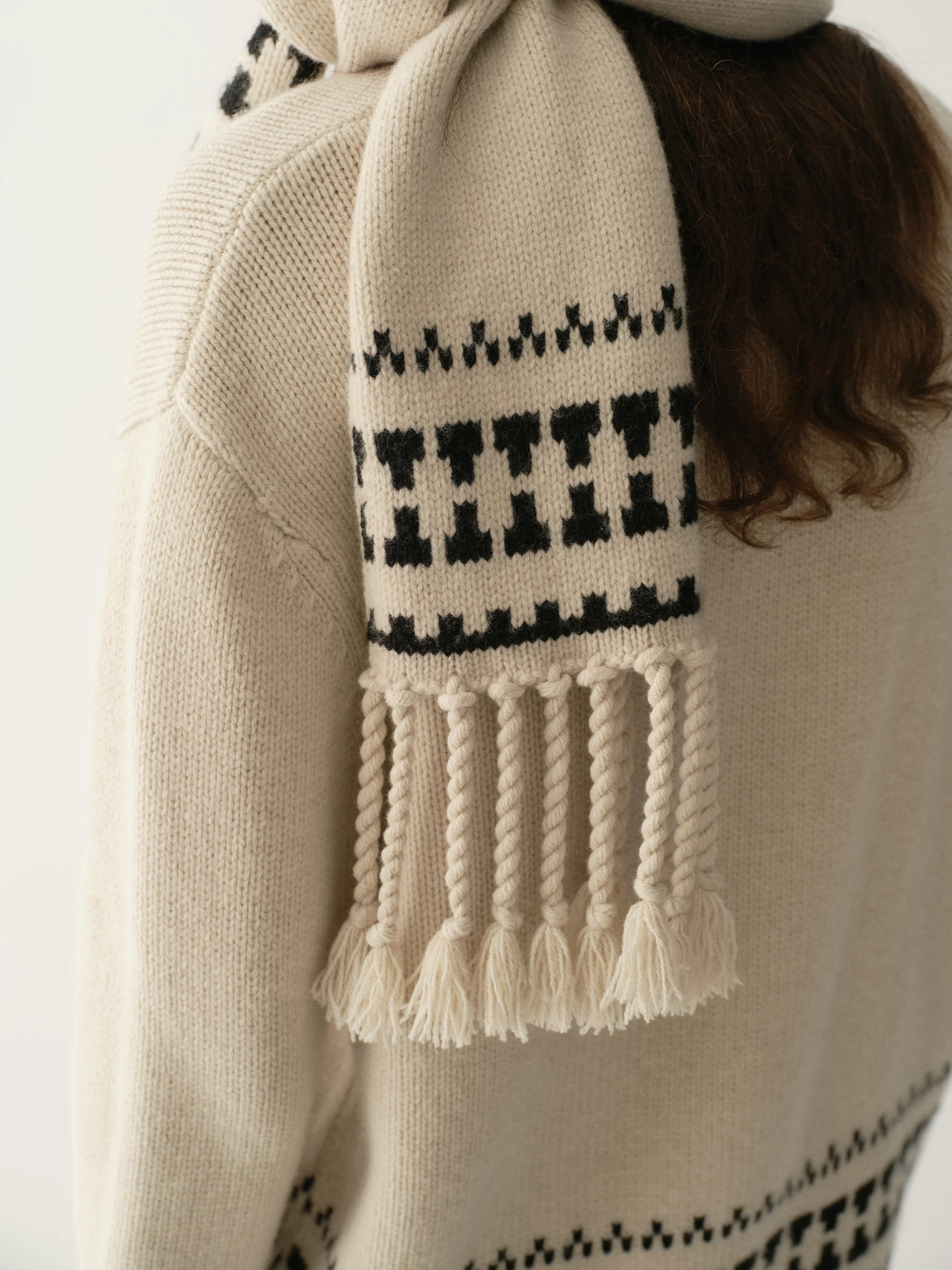 Fair Isle Handwovn Scarf - Image 9