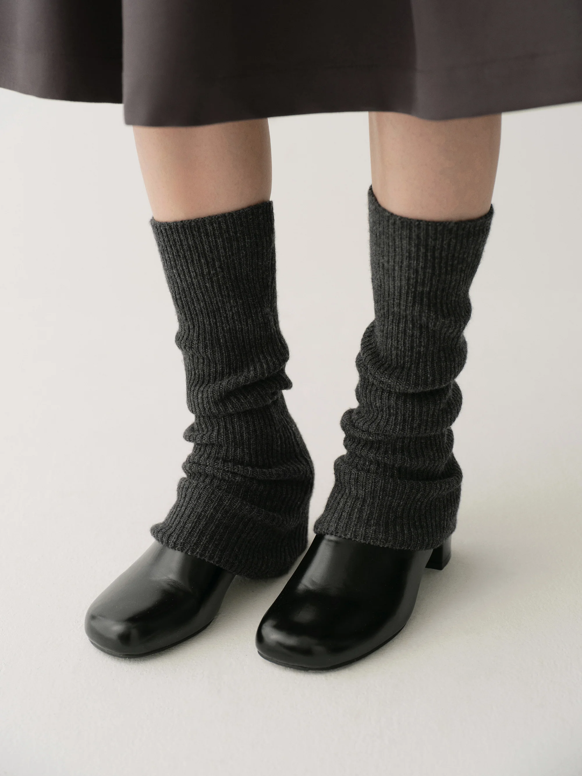 Wool Knit Slouch Leg Warmers - Image 17