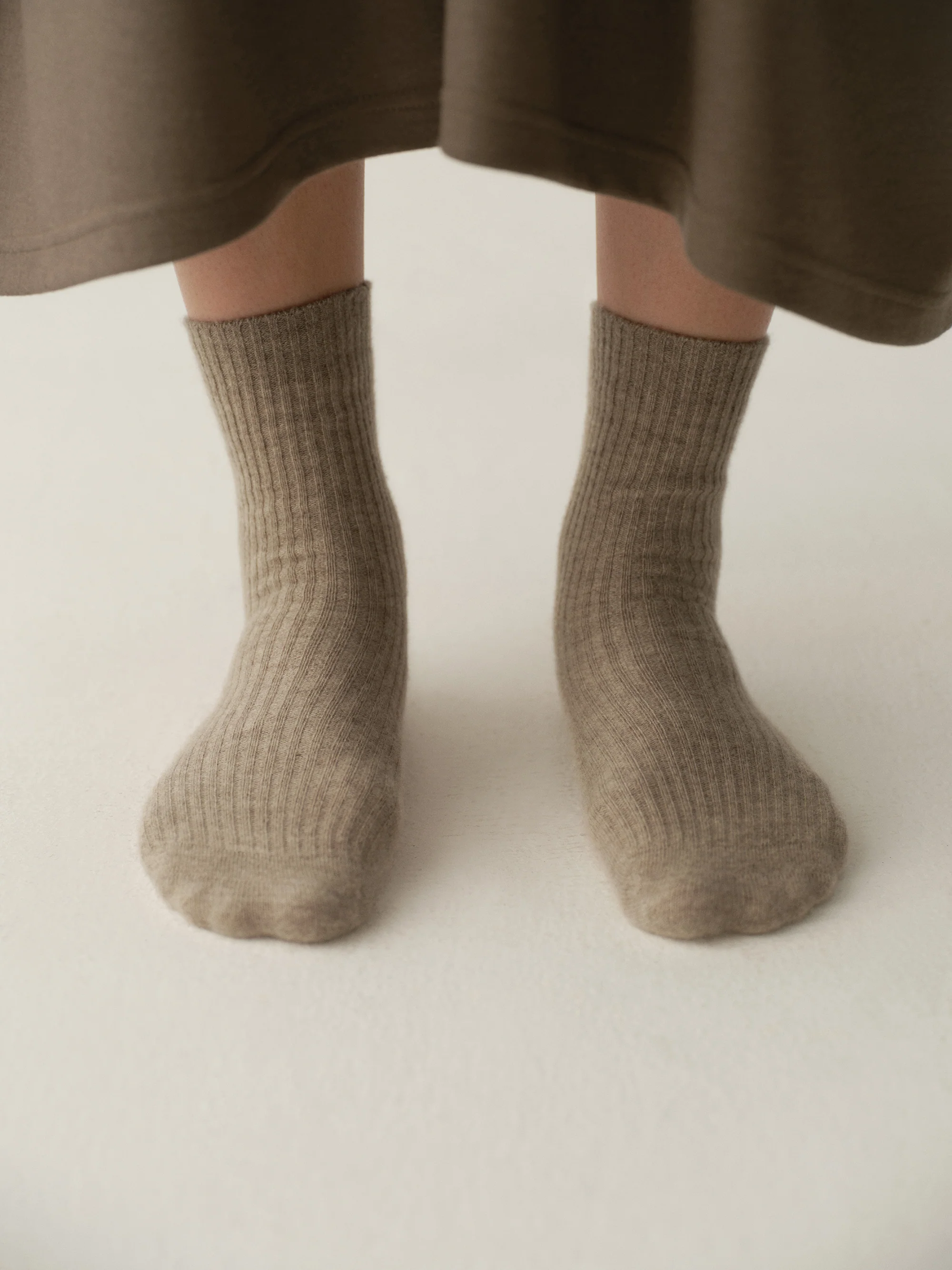 Wool Ribbed Knit Mid-calf Socks - Image 5