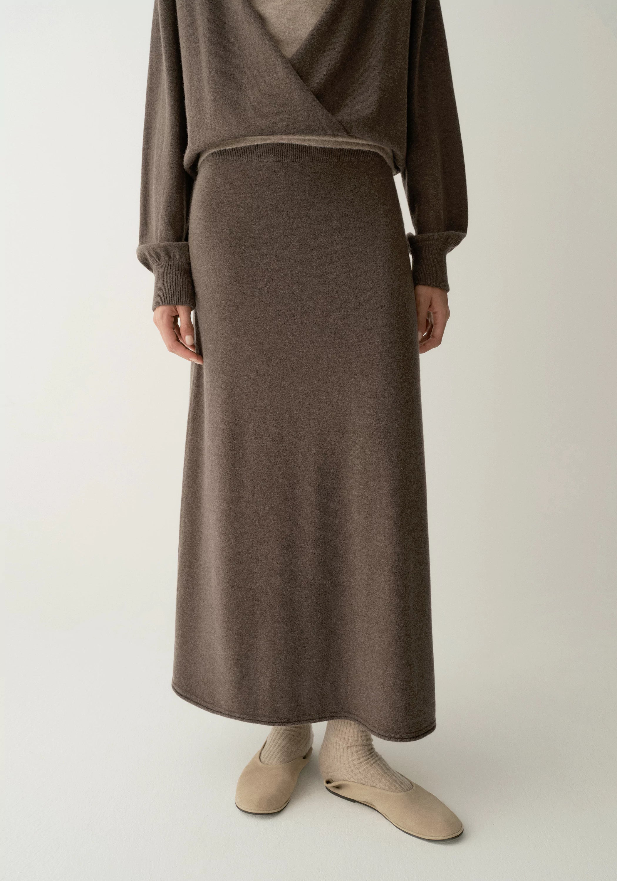 Wool-cashmere Elastic-Waist Straight Midi Skirt - Image 15
