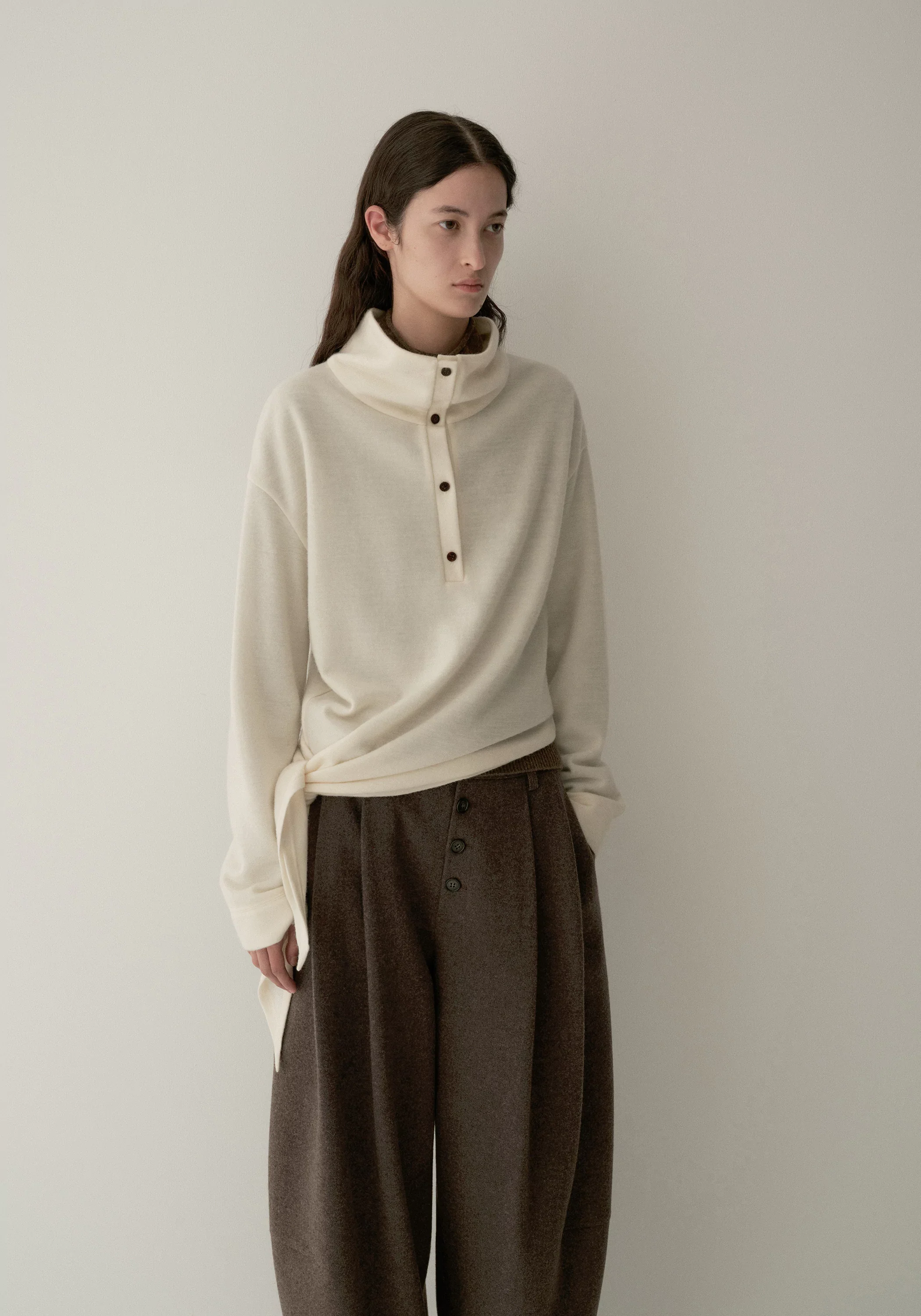 Gathered Knot-detail Turtleneck Knit Top - Image 8
