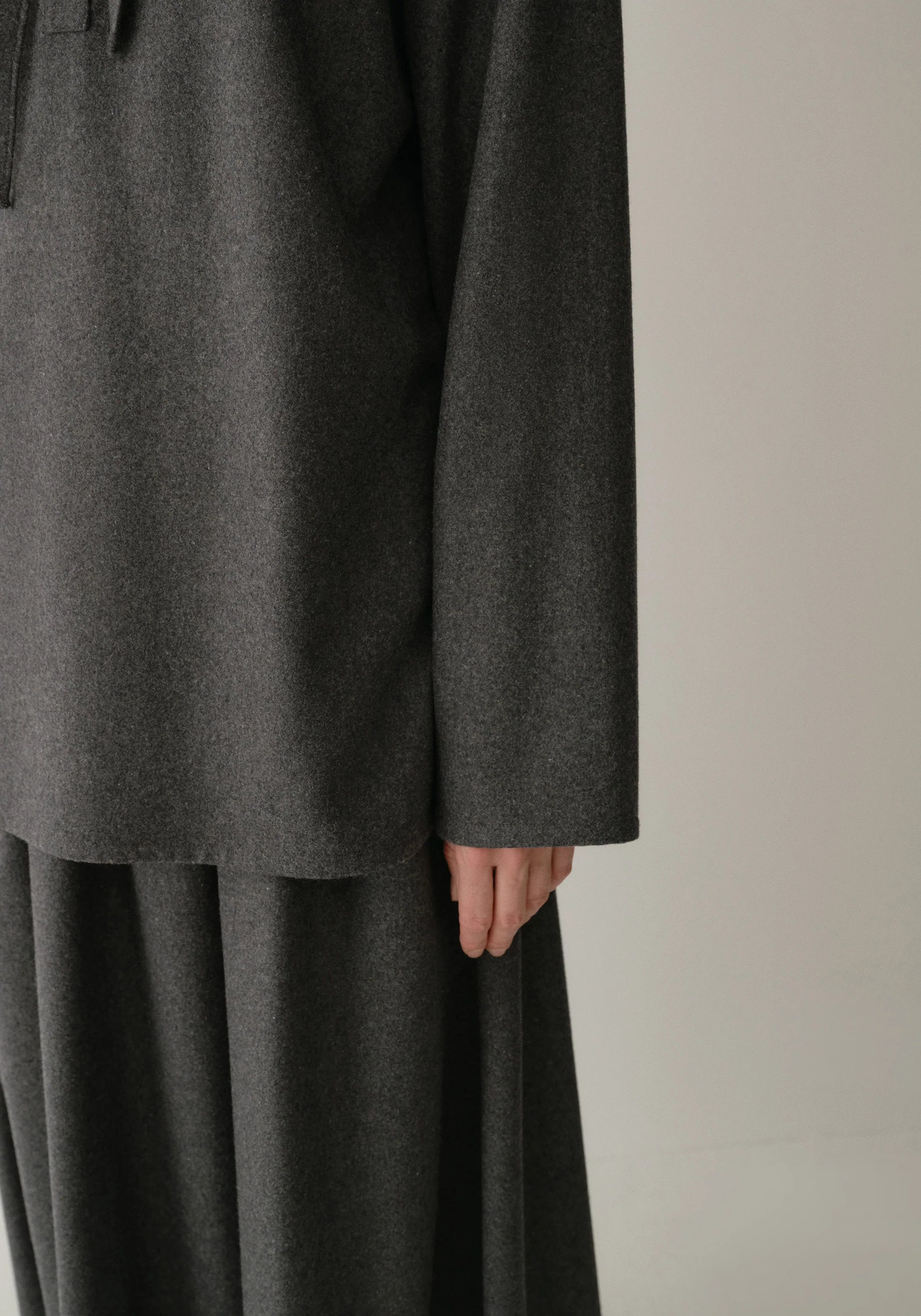 Scarf-tie Wool Top - Image 11