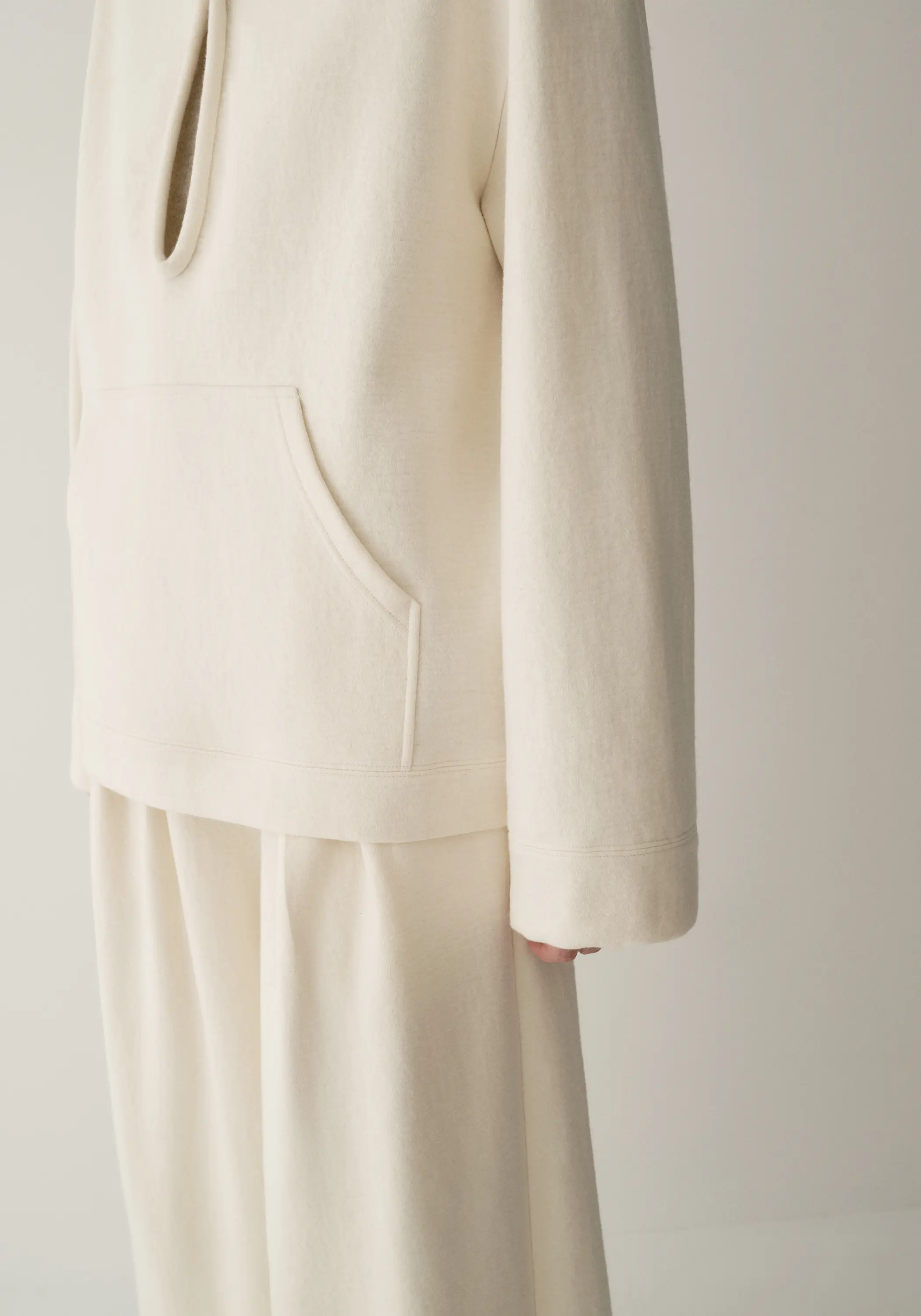Two-way Wool Hoodie - Image 15