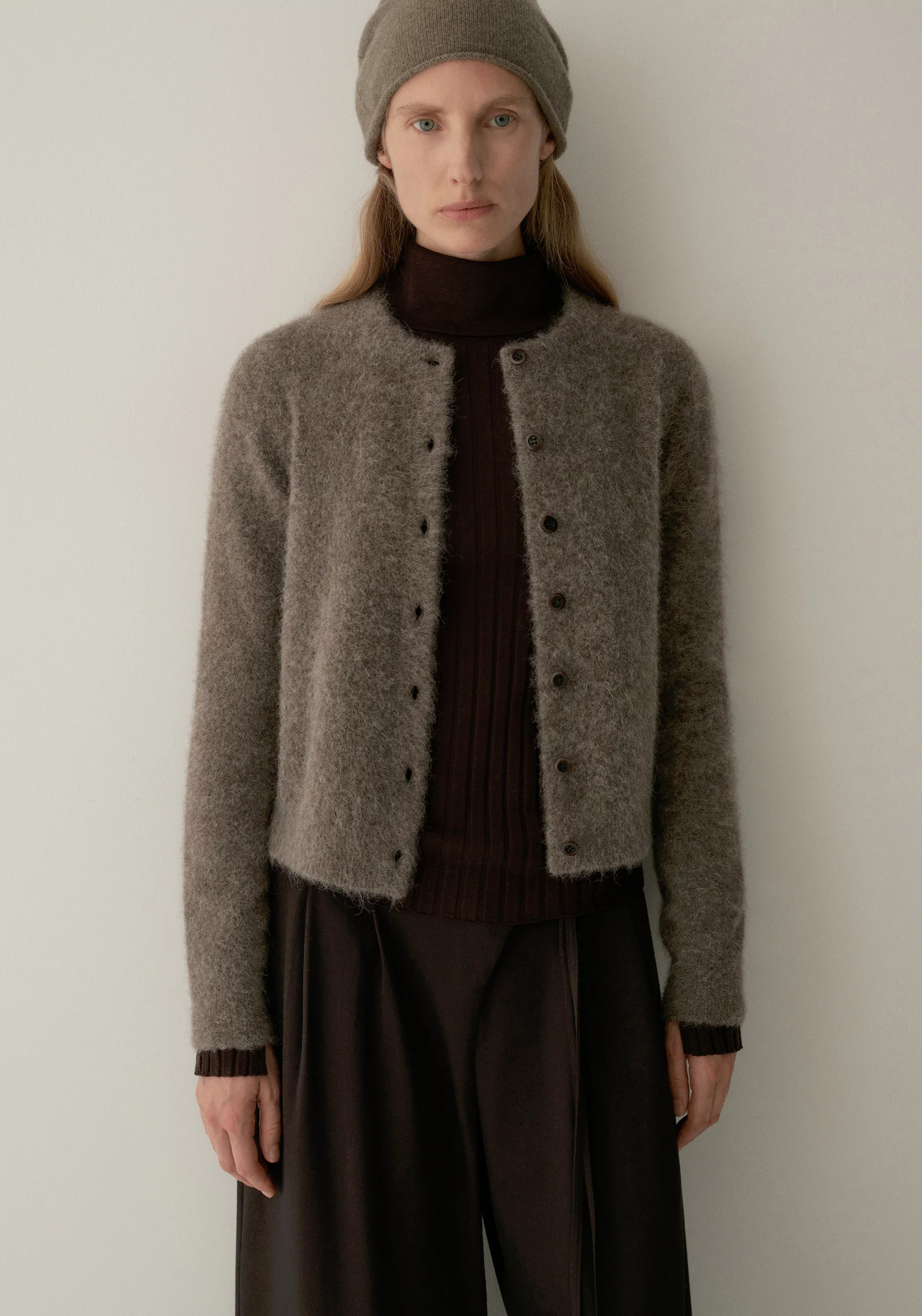 Yak-alpaca Crewneck Cardigan - Image 4