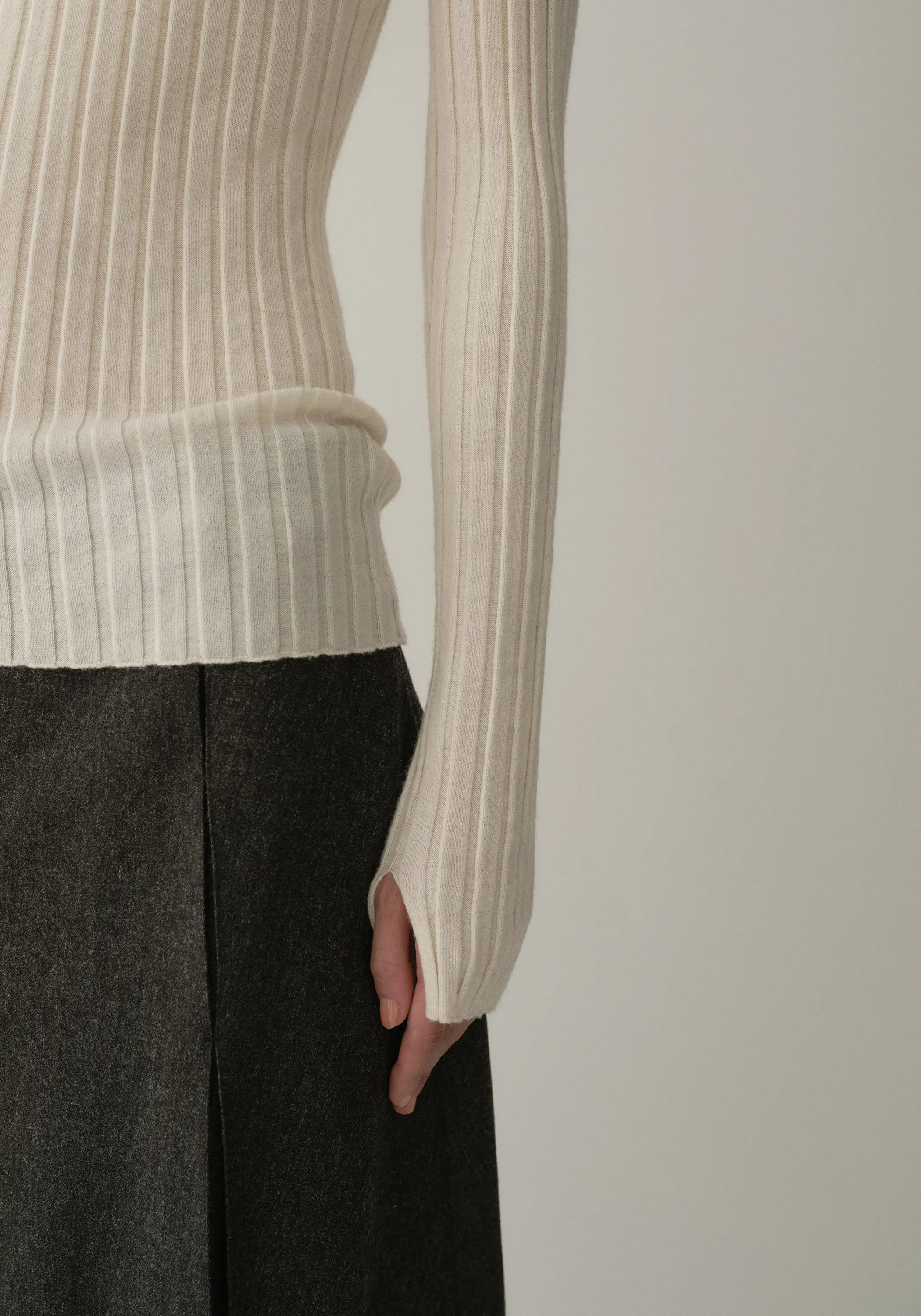 Two-way Merino Wool Seamless Top - Image 14