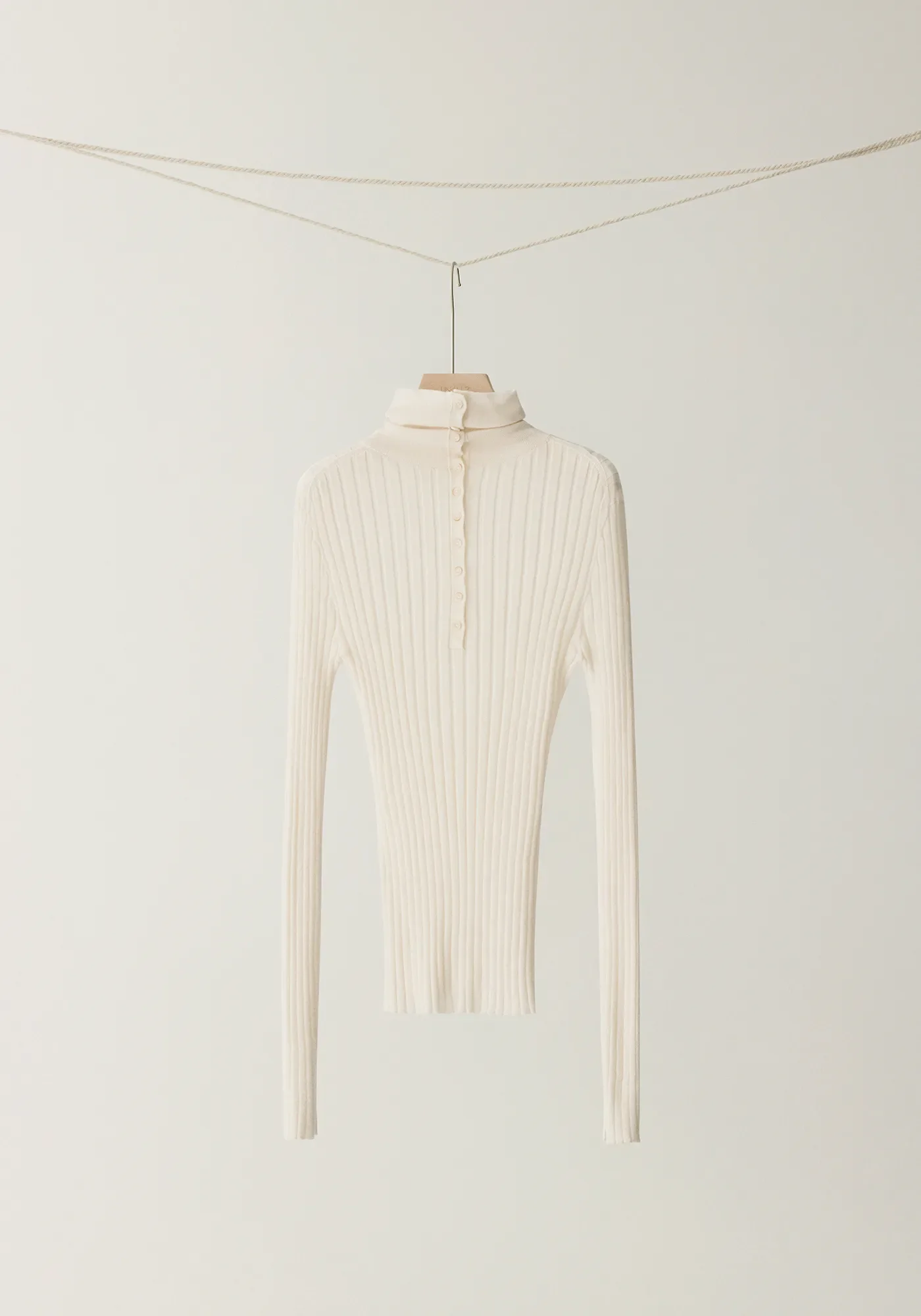 Two-way Merino Wool Seamless Top - Image 17