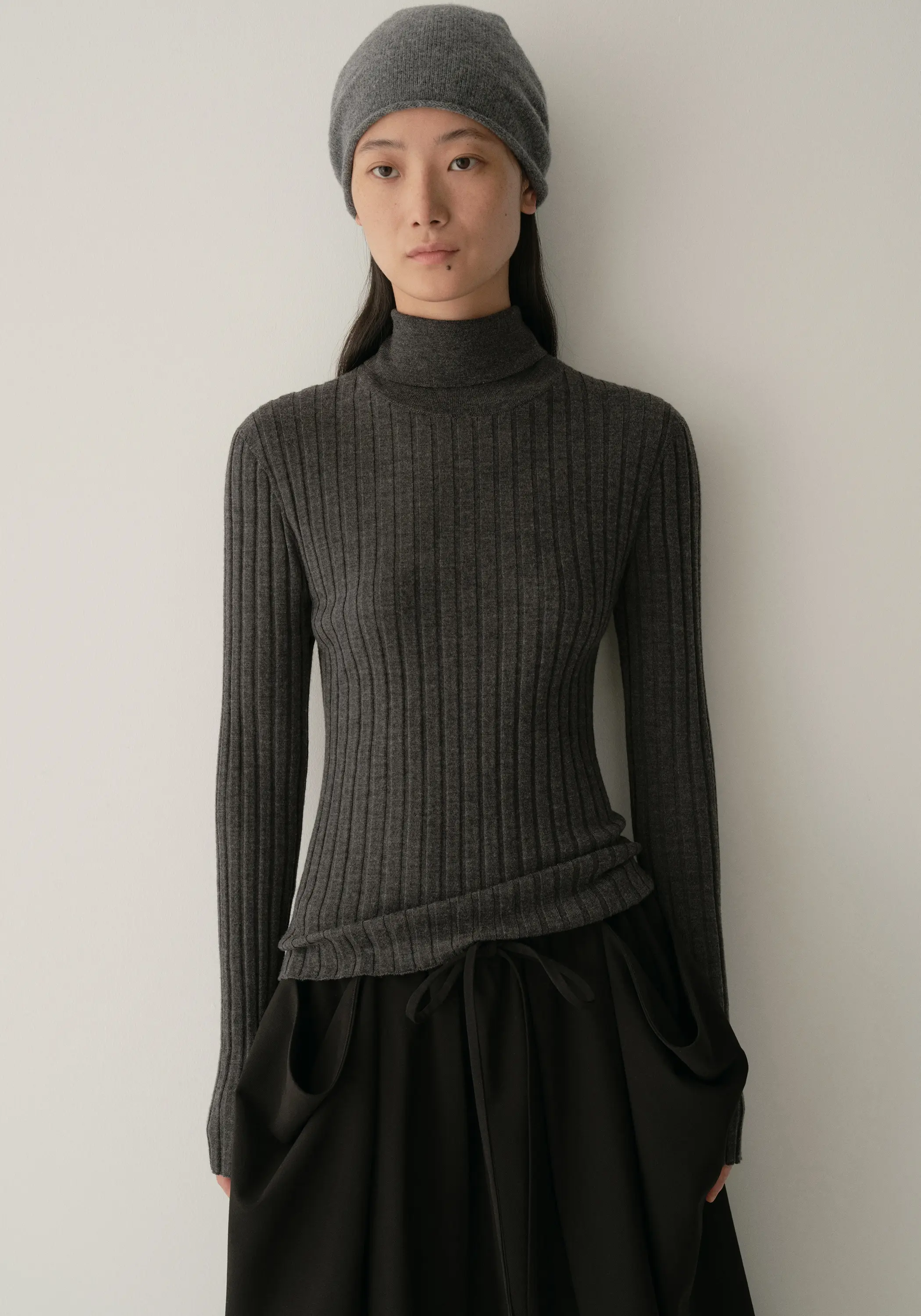 Two-way Merino Wool Seamless Top - Image 25