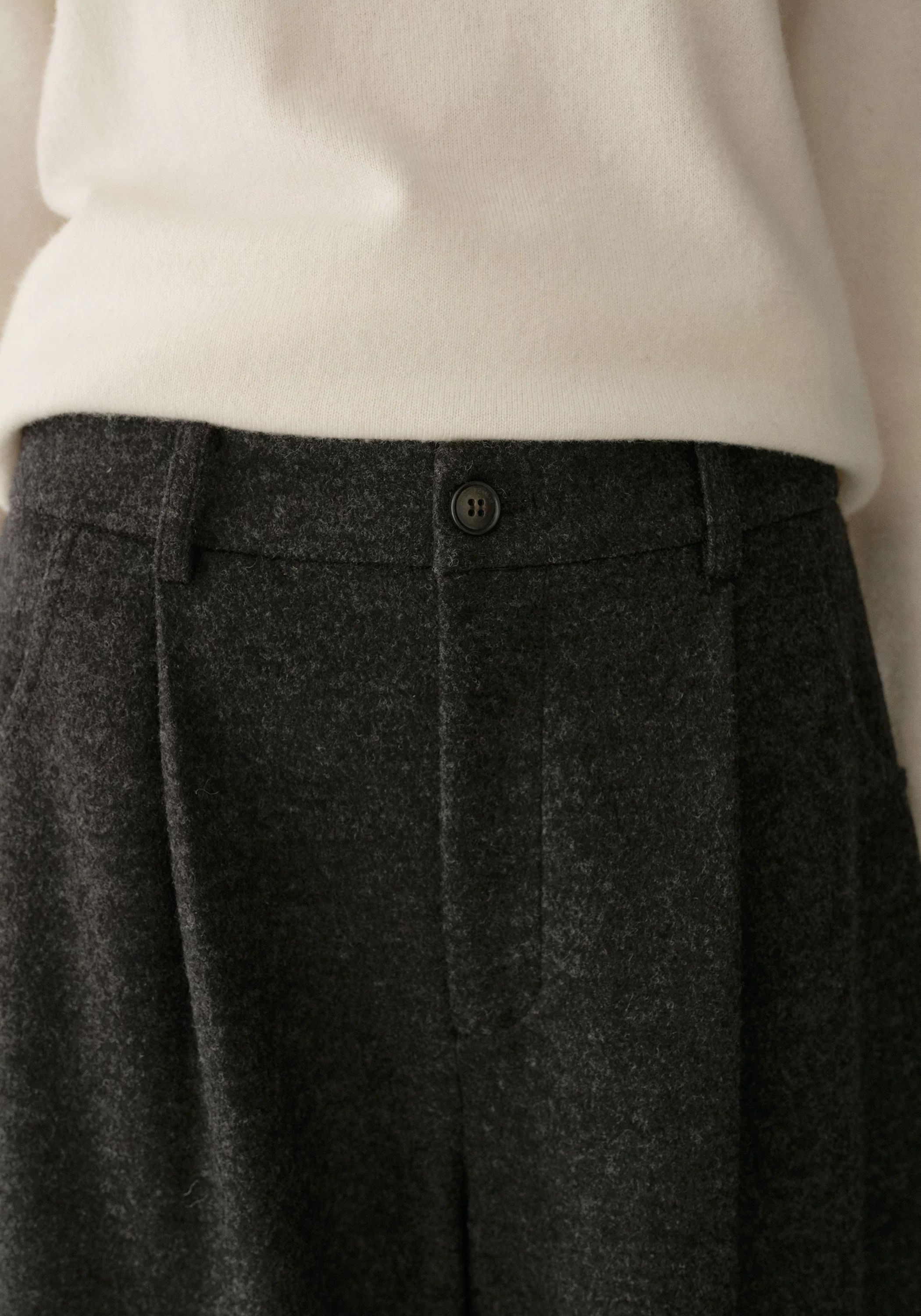 Elasticated Wool Tapered Pants - Image 9
