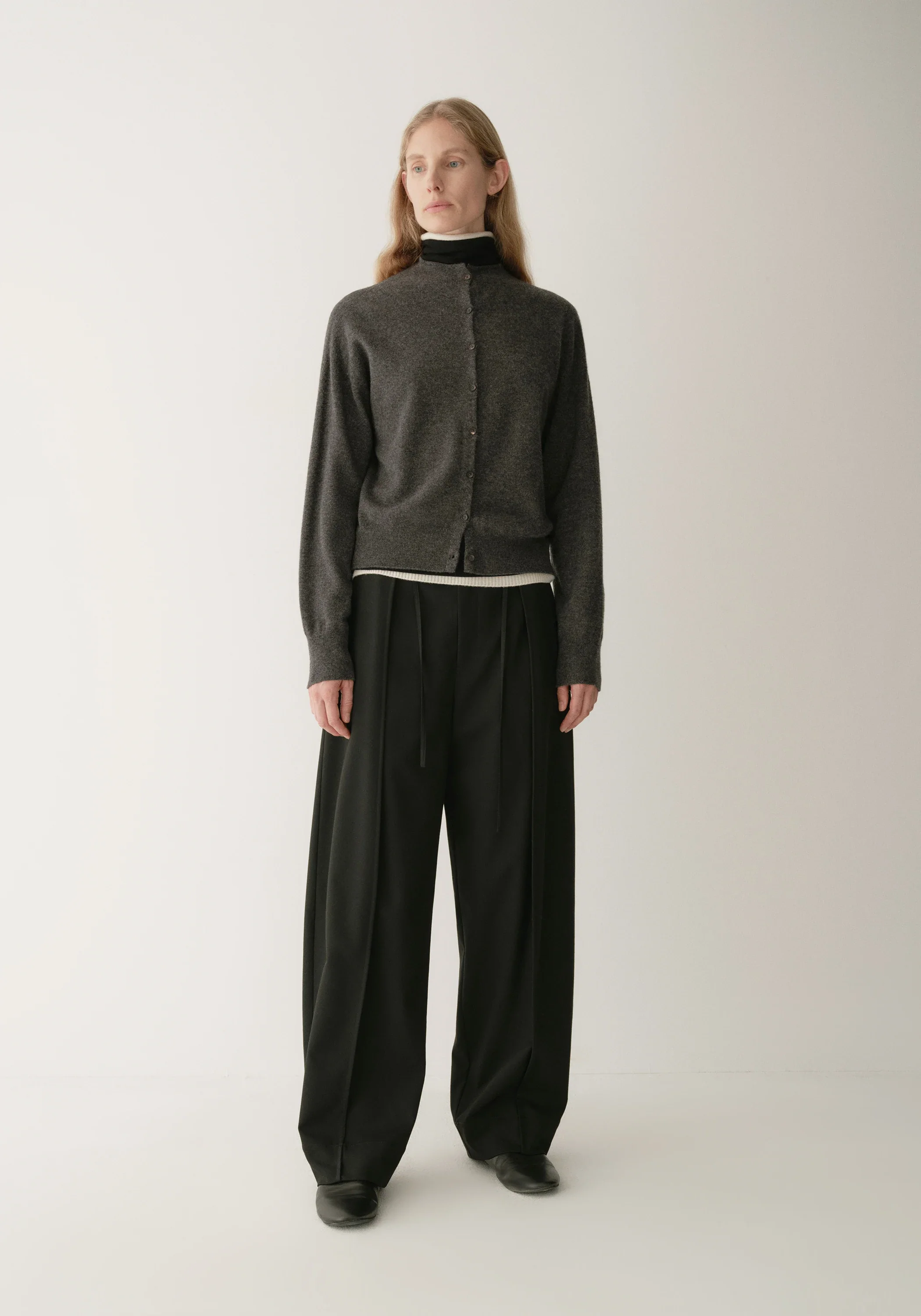 Waistband-Free Curved Pants - Image 2