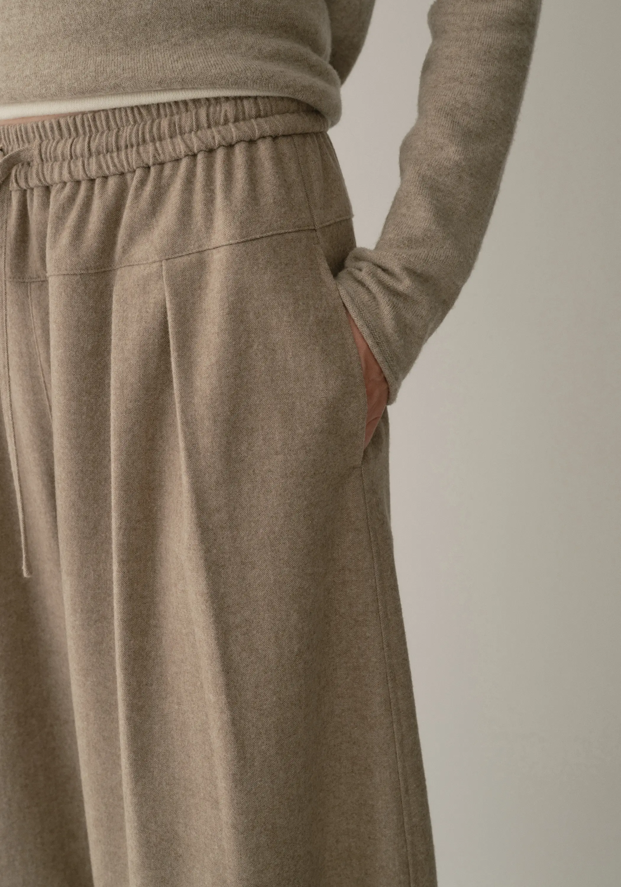 Belted Cropped Pants - Image 16