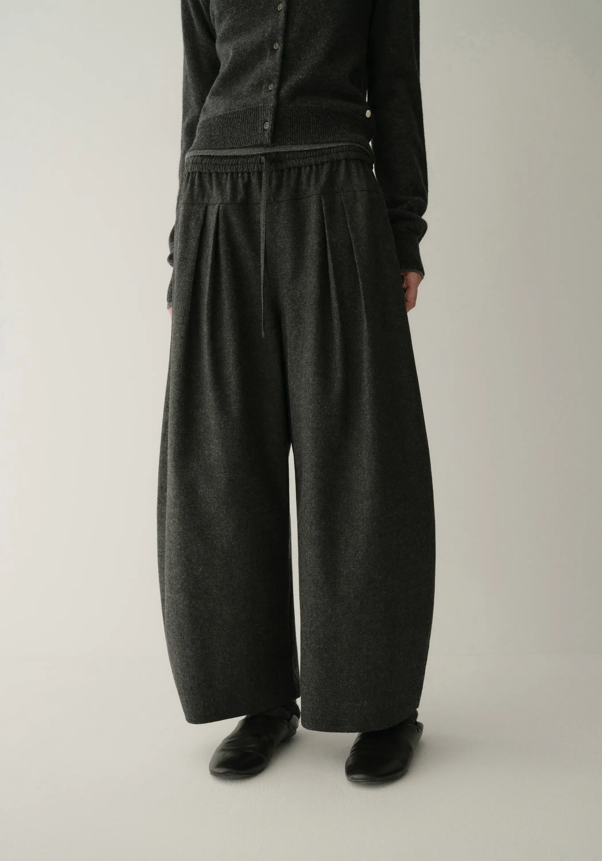 Belted Cropped Pants - Image 7