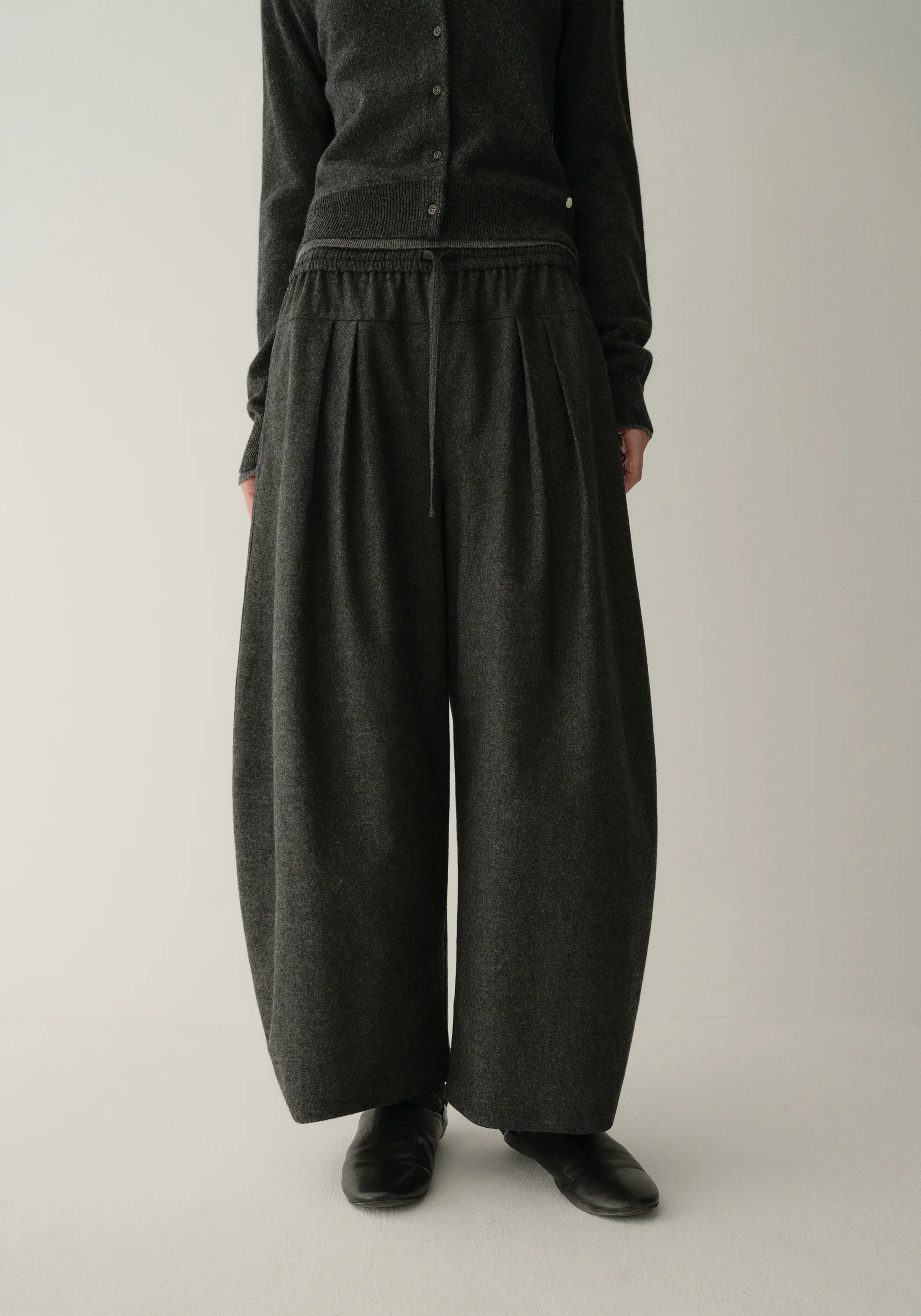 Belted Cropped Pants - Image 8